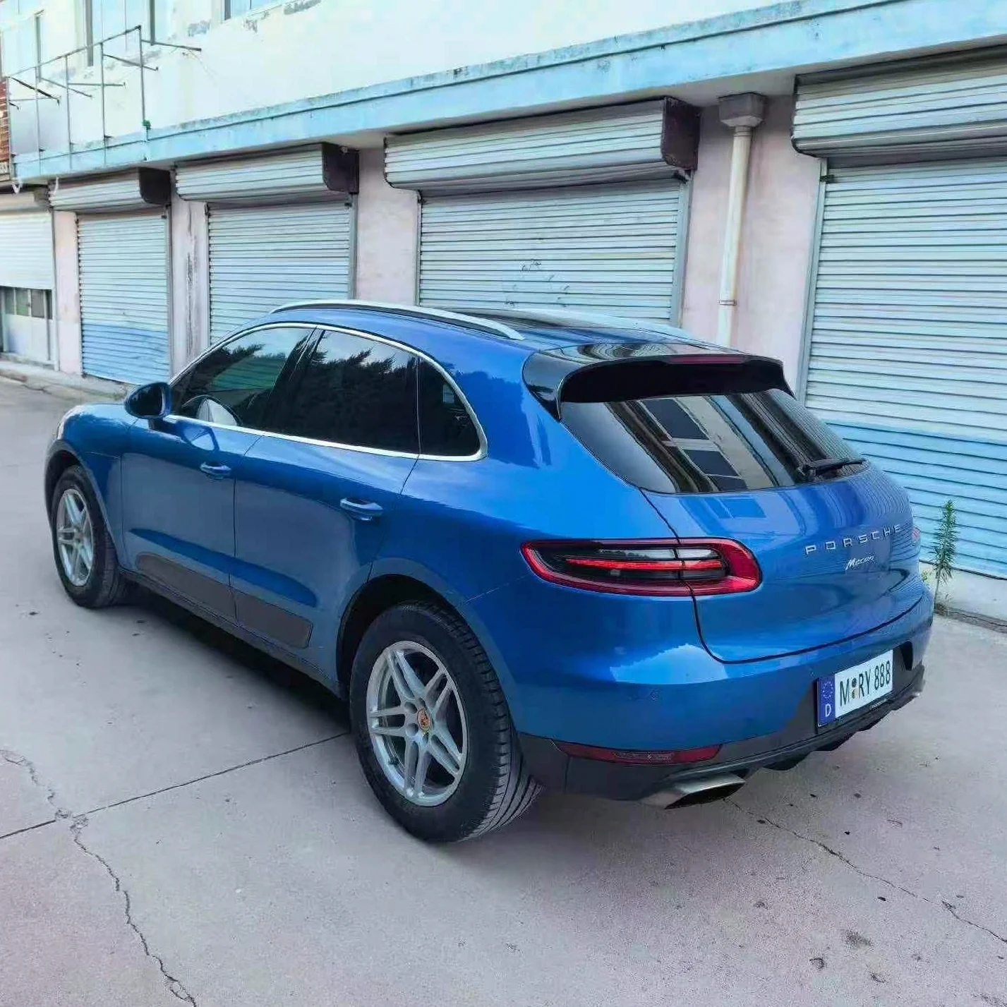 保时捷Macan 后面外观二