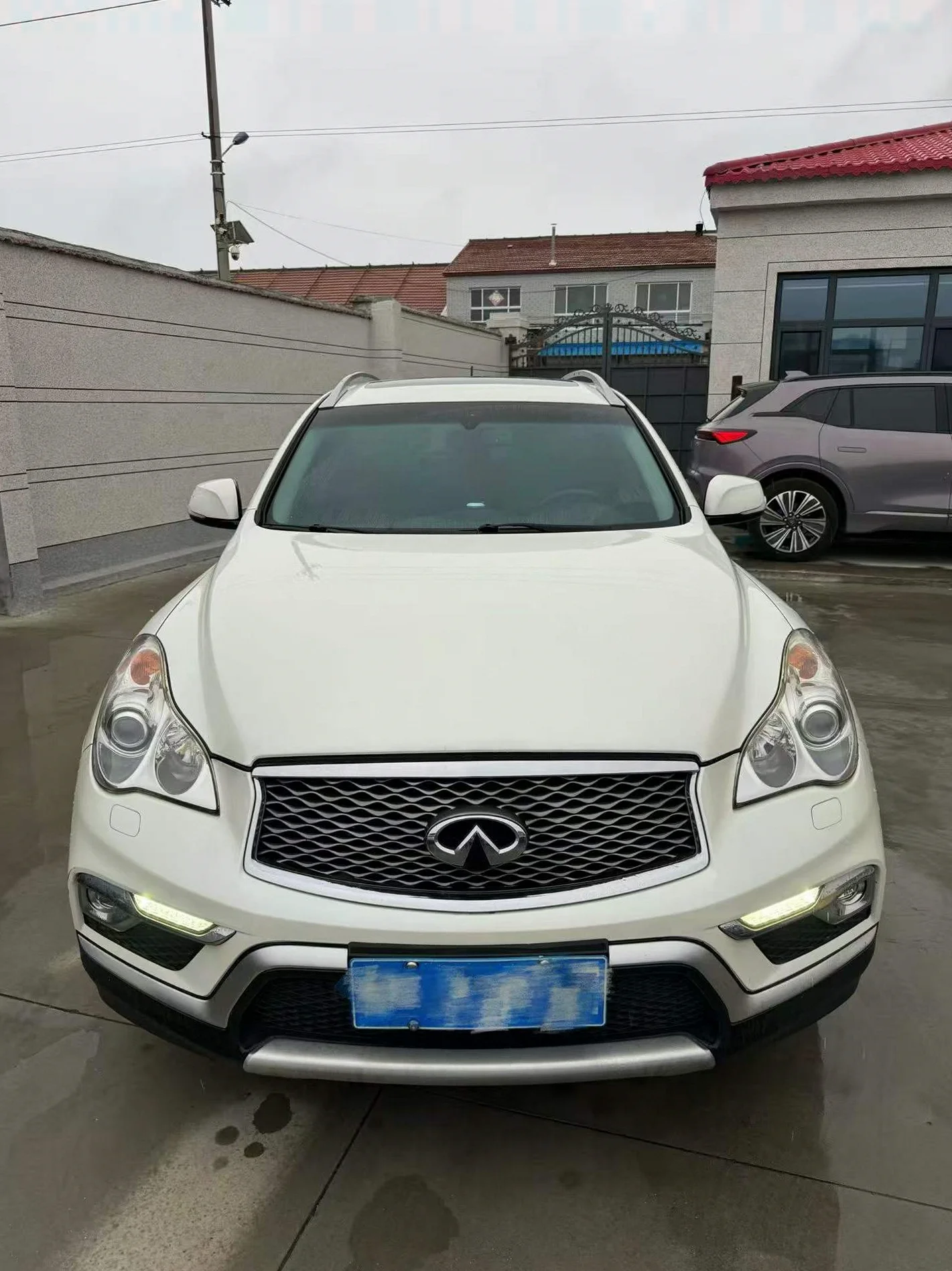 17年英菲尼迪QX50 2.5V6