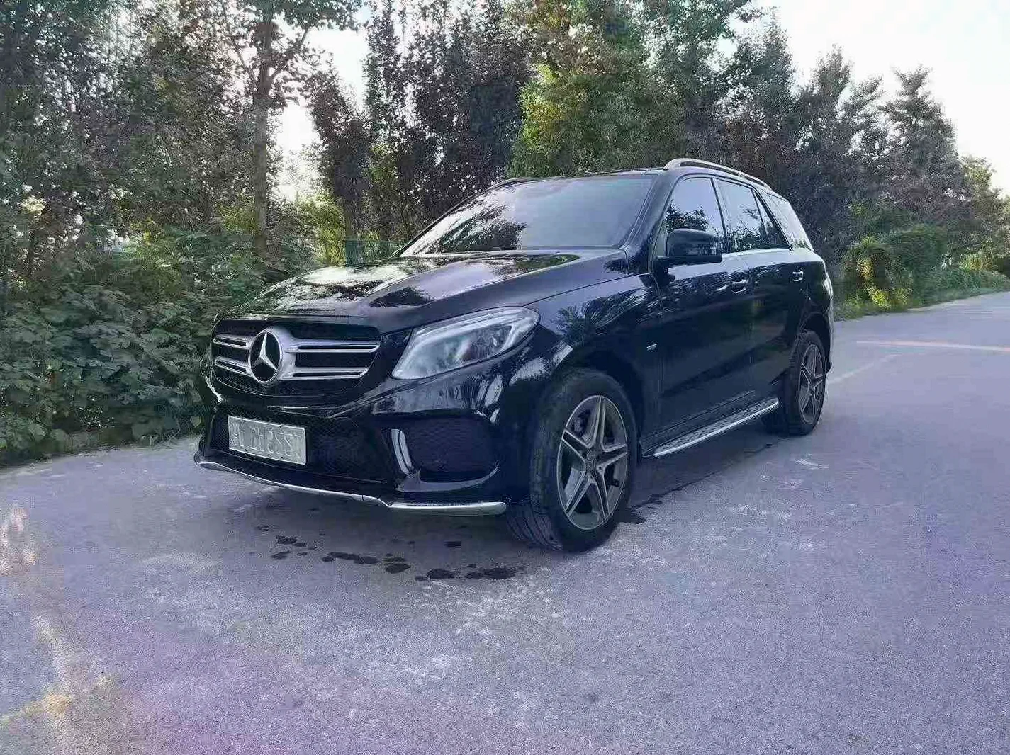 奔驰GLE 正面外观三