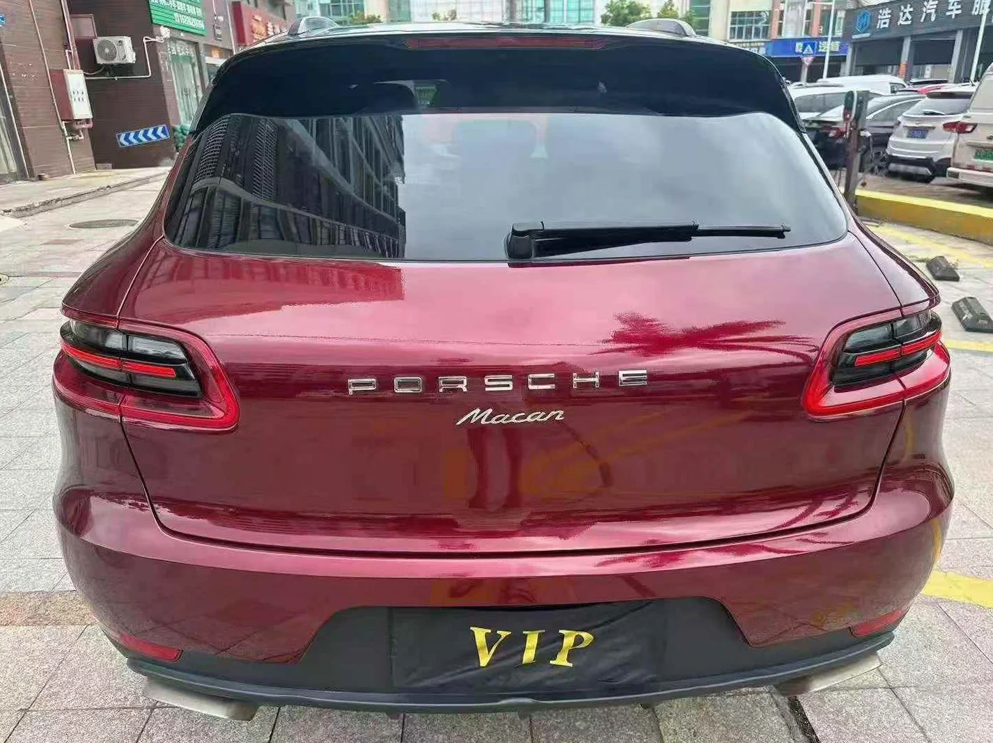 保时捷Macan 后面外观一