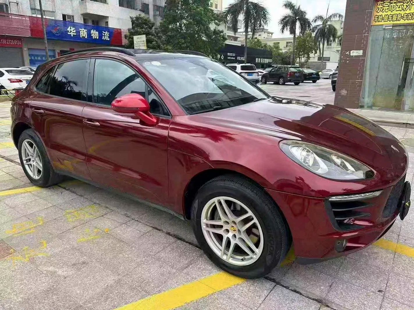 保时捷Macan 正面外观二
