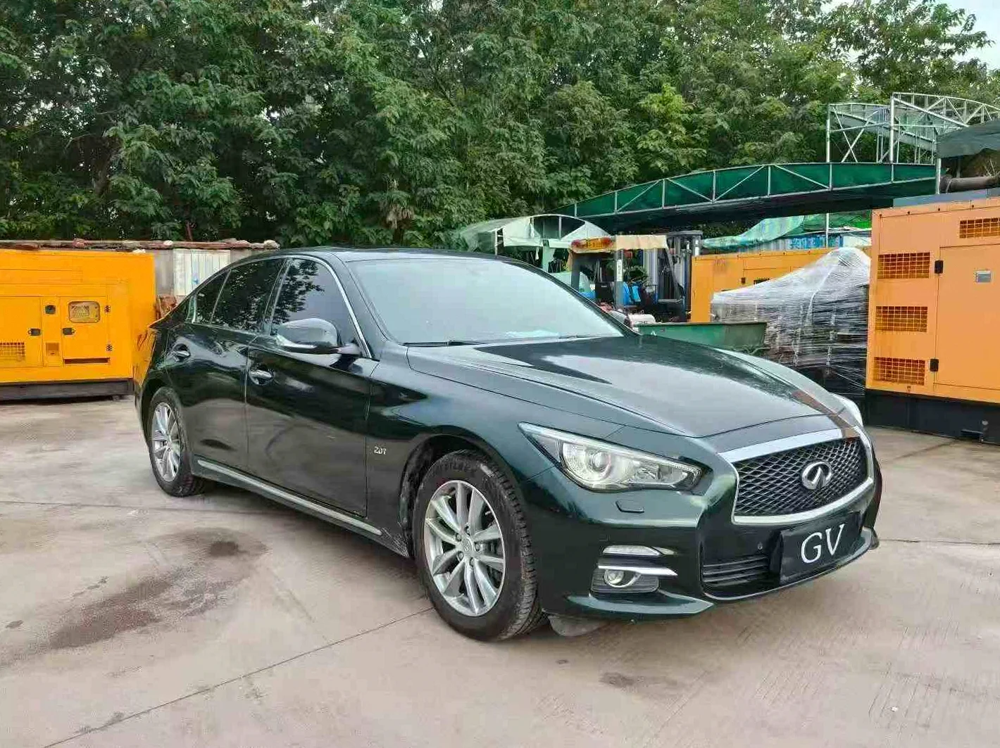英菲尼迪Q50L 正面外观三
