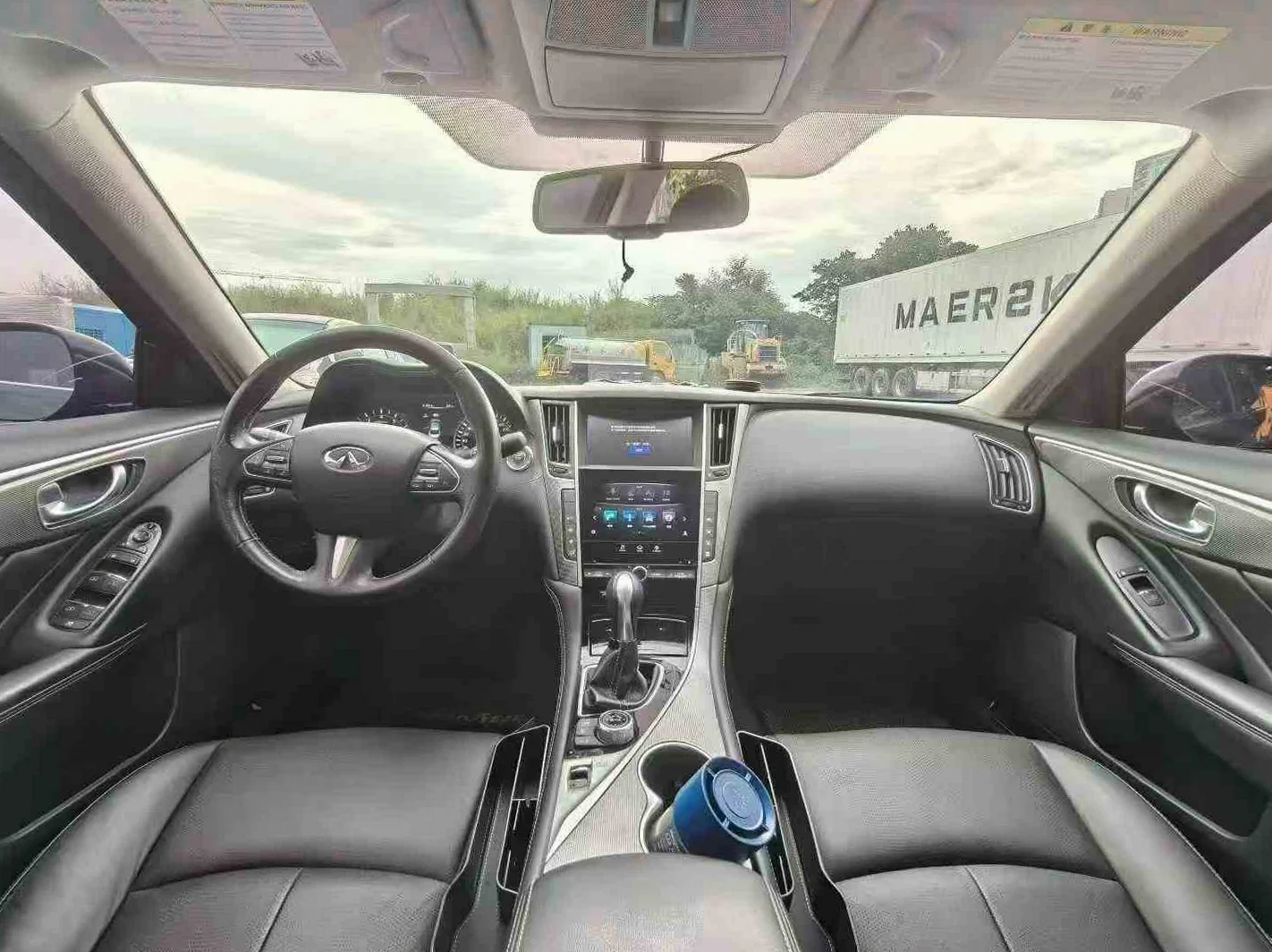 英菲尼迪Q50L 后面外观二