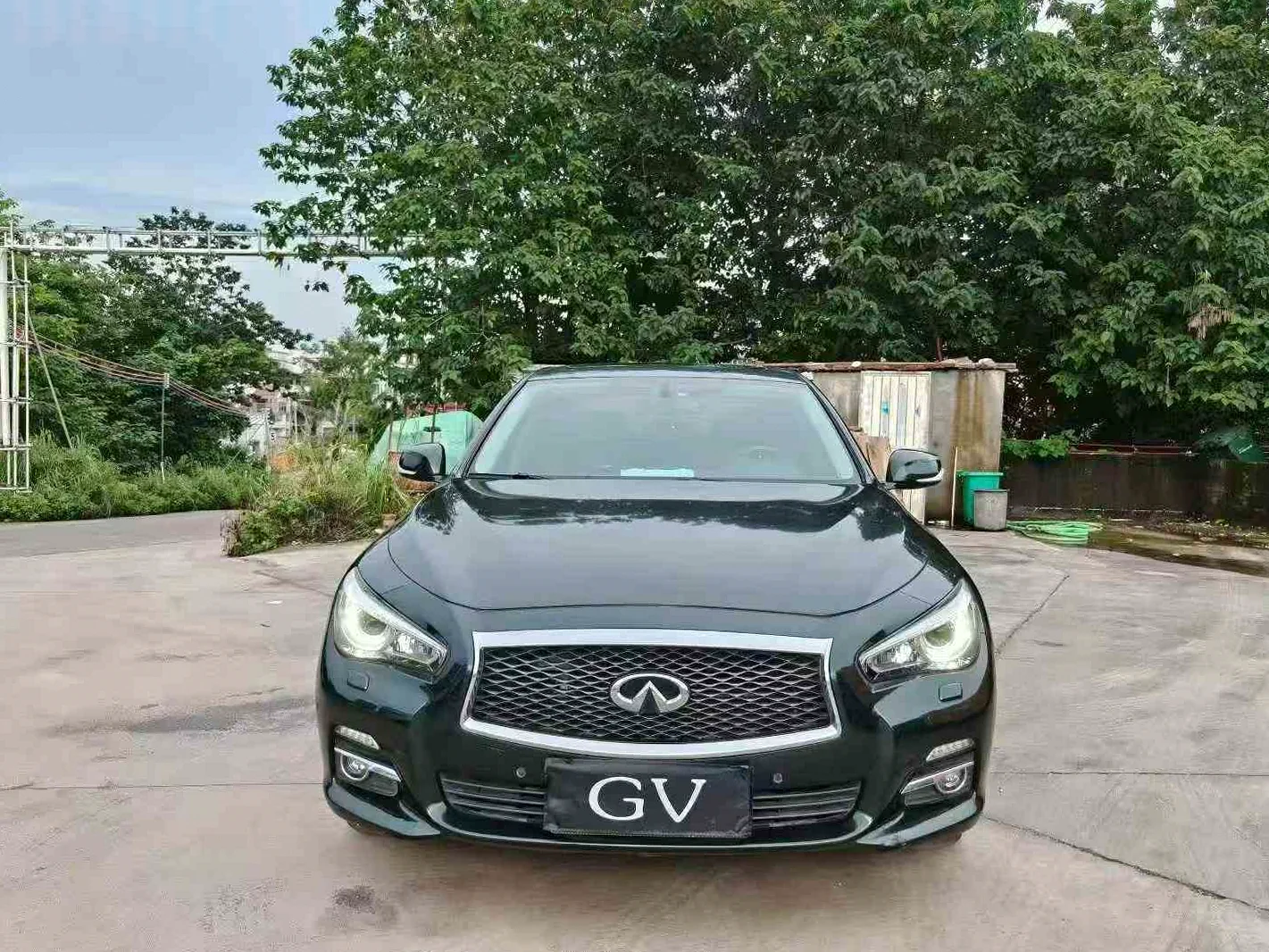 英菲尼迪Q50L 正面外观二