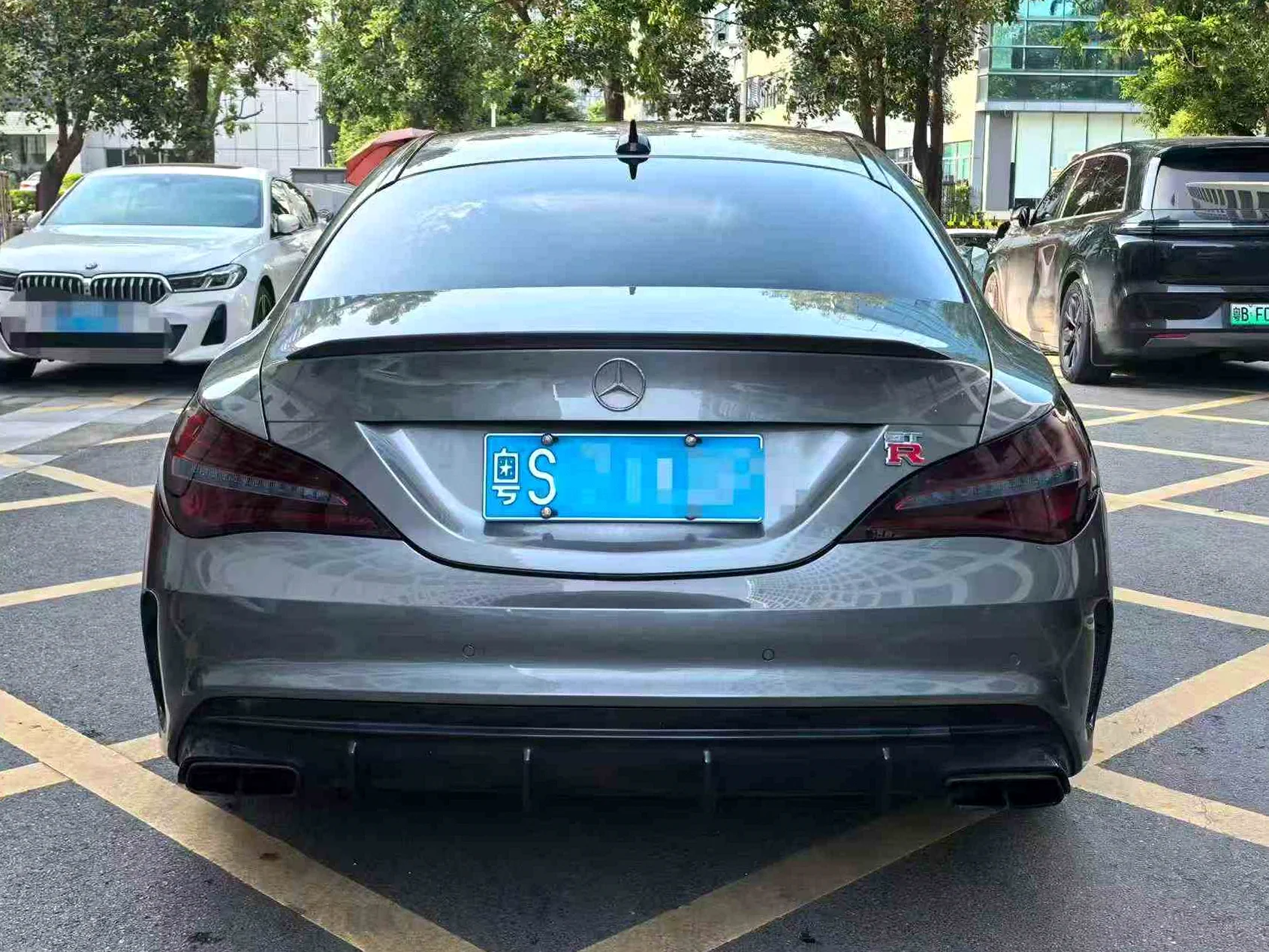 奔驰AMG 内饰后排