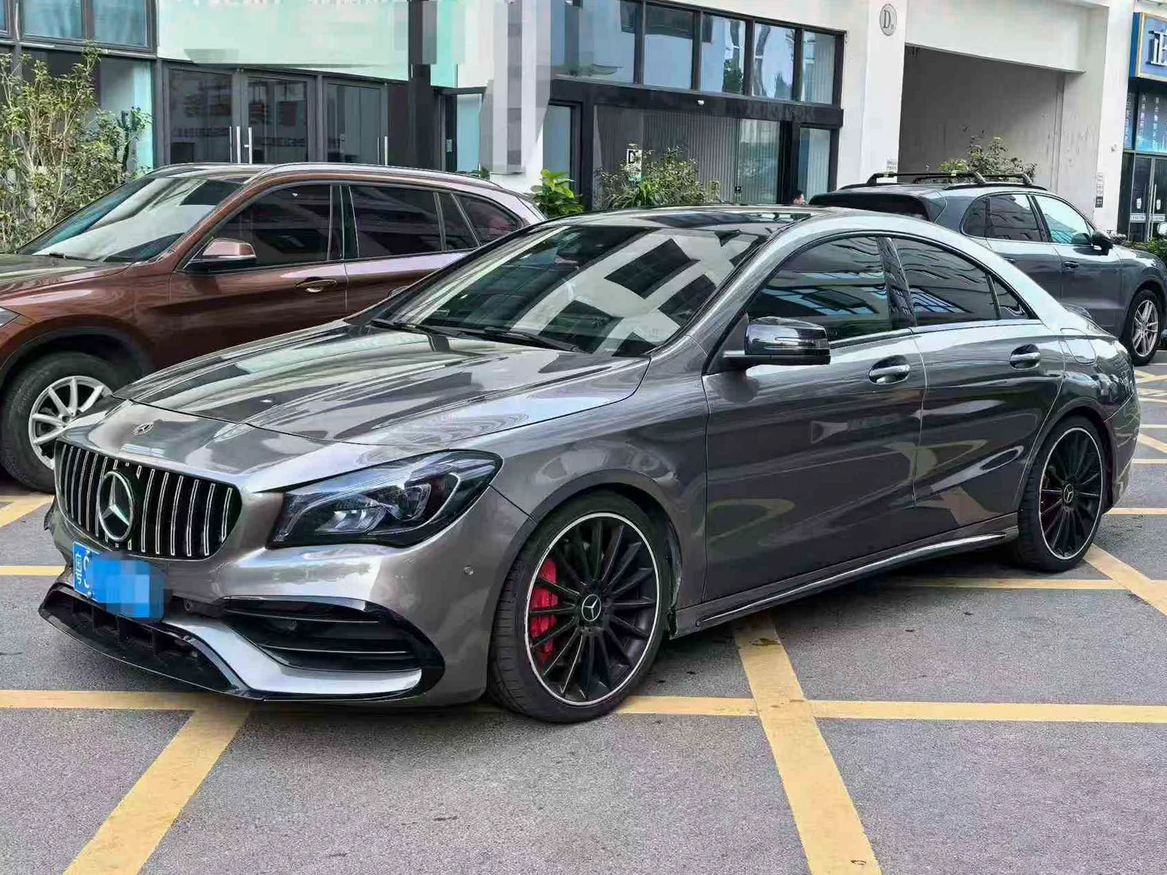 19年奔驰AMG CLA 45轿跑