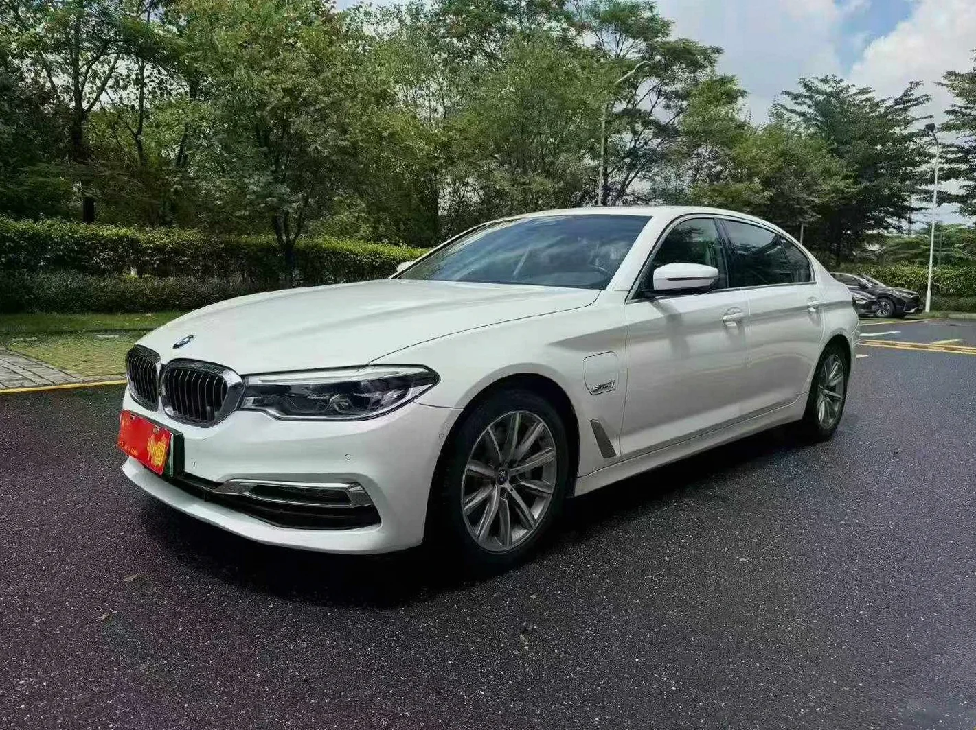 19年宝马530Li 油电混动