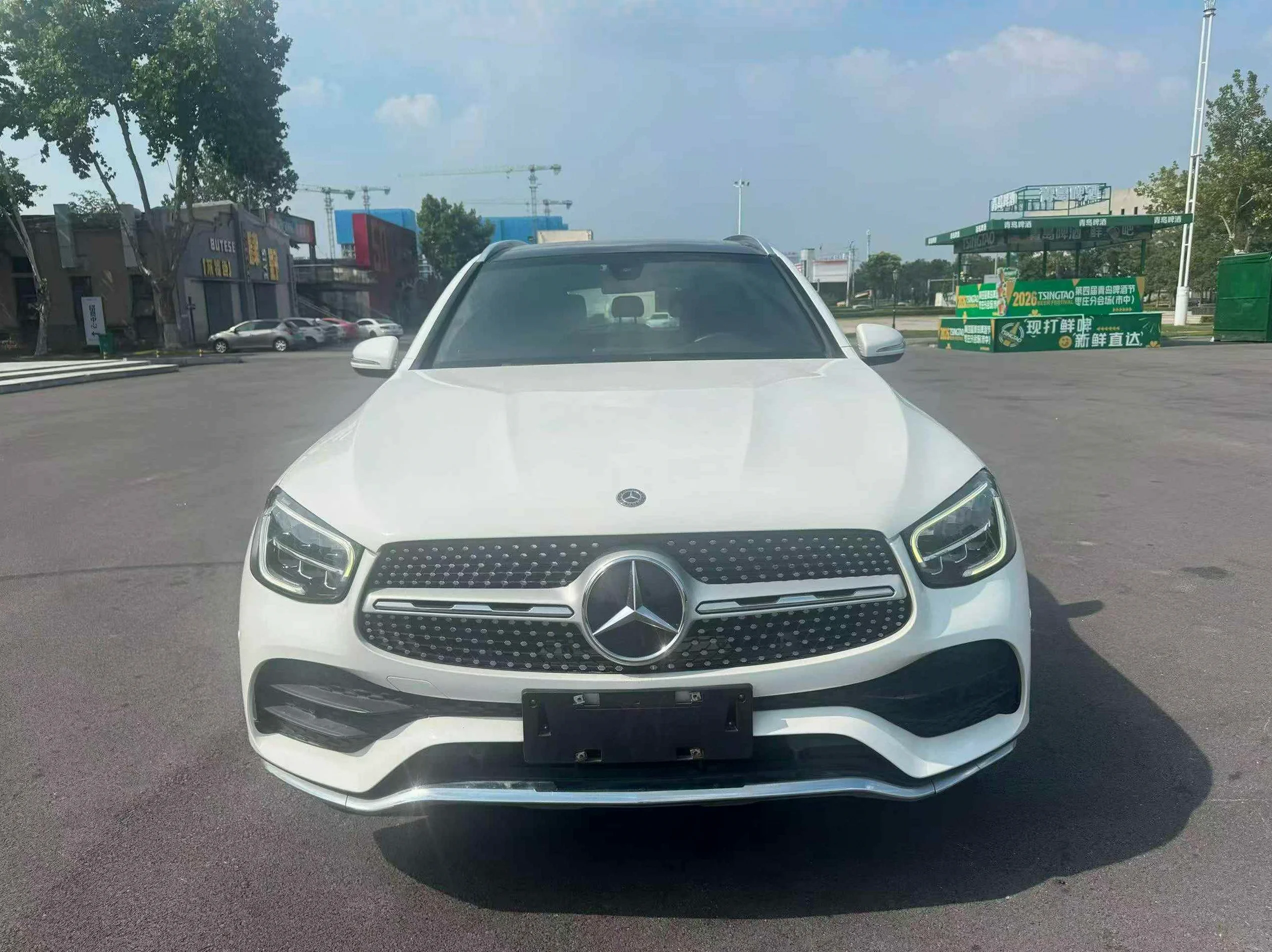 奔驰GLC 正面外观二