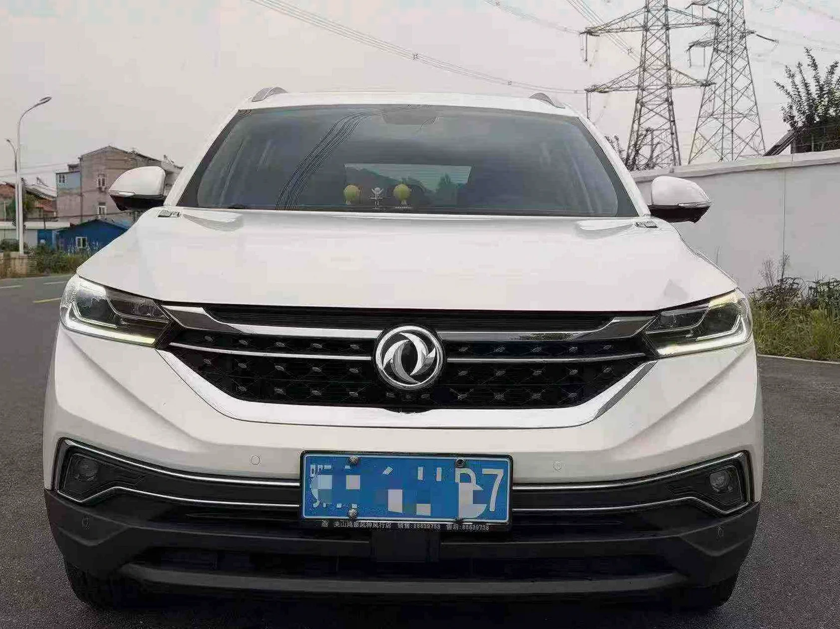 东风ax7 正面外观二