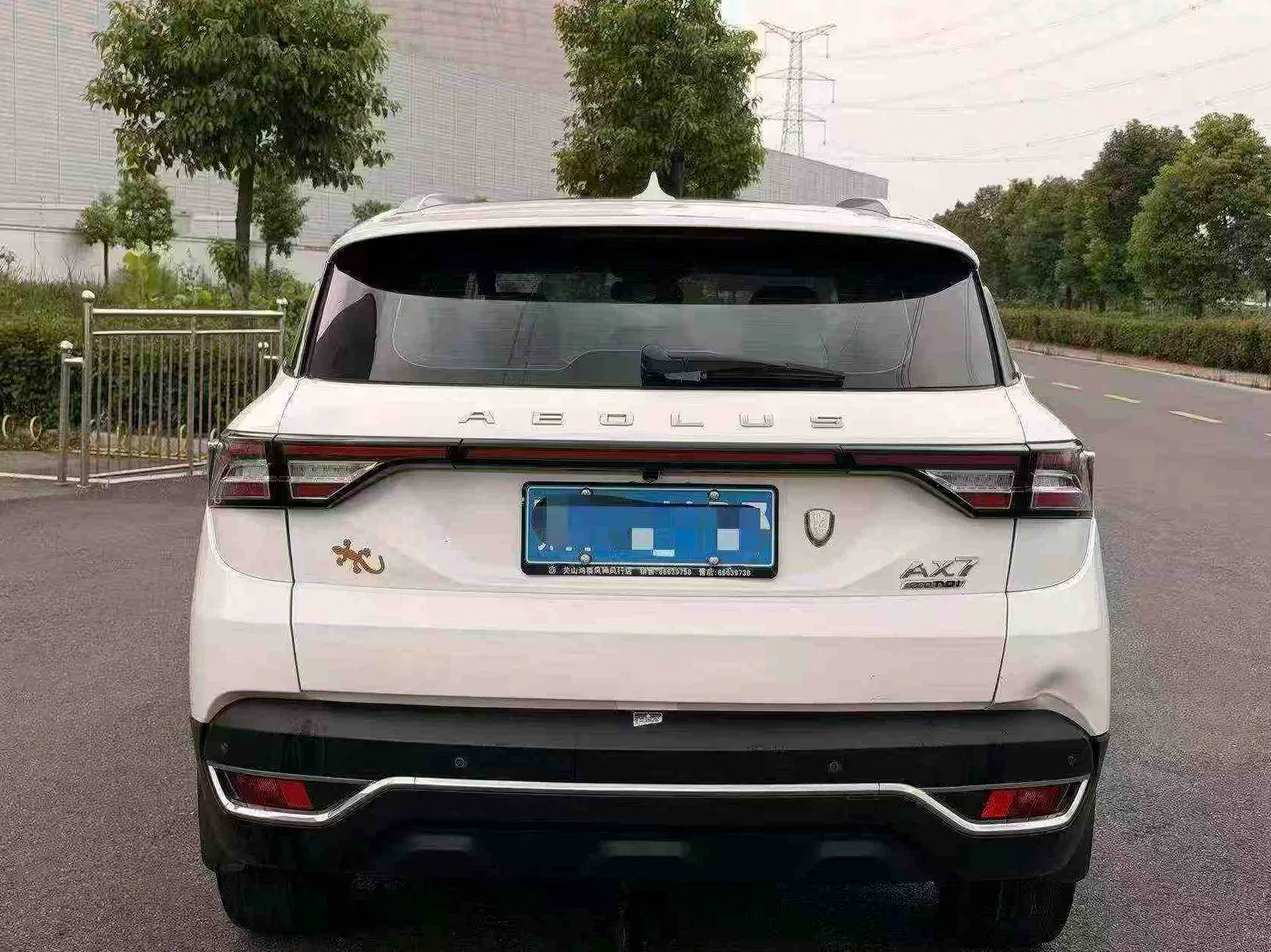 东风ax7 内饰后排