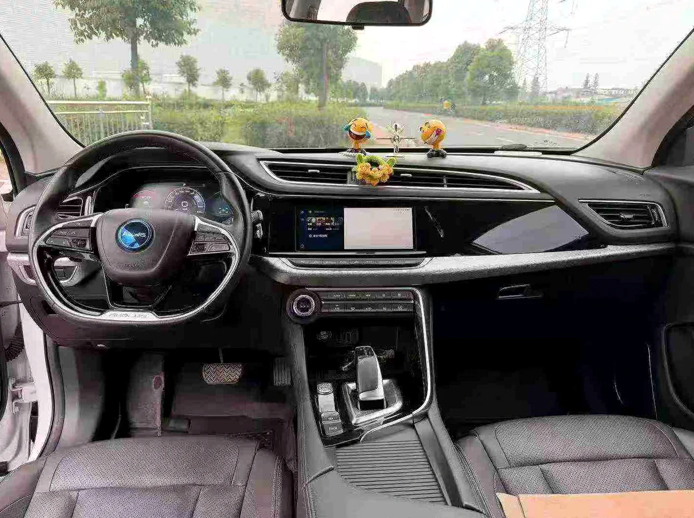 东风ax7 后面外观三