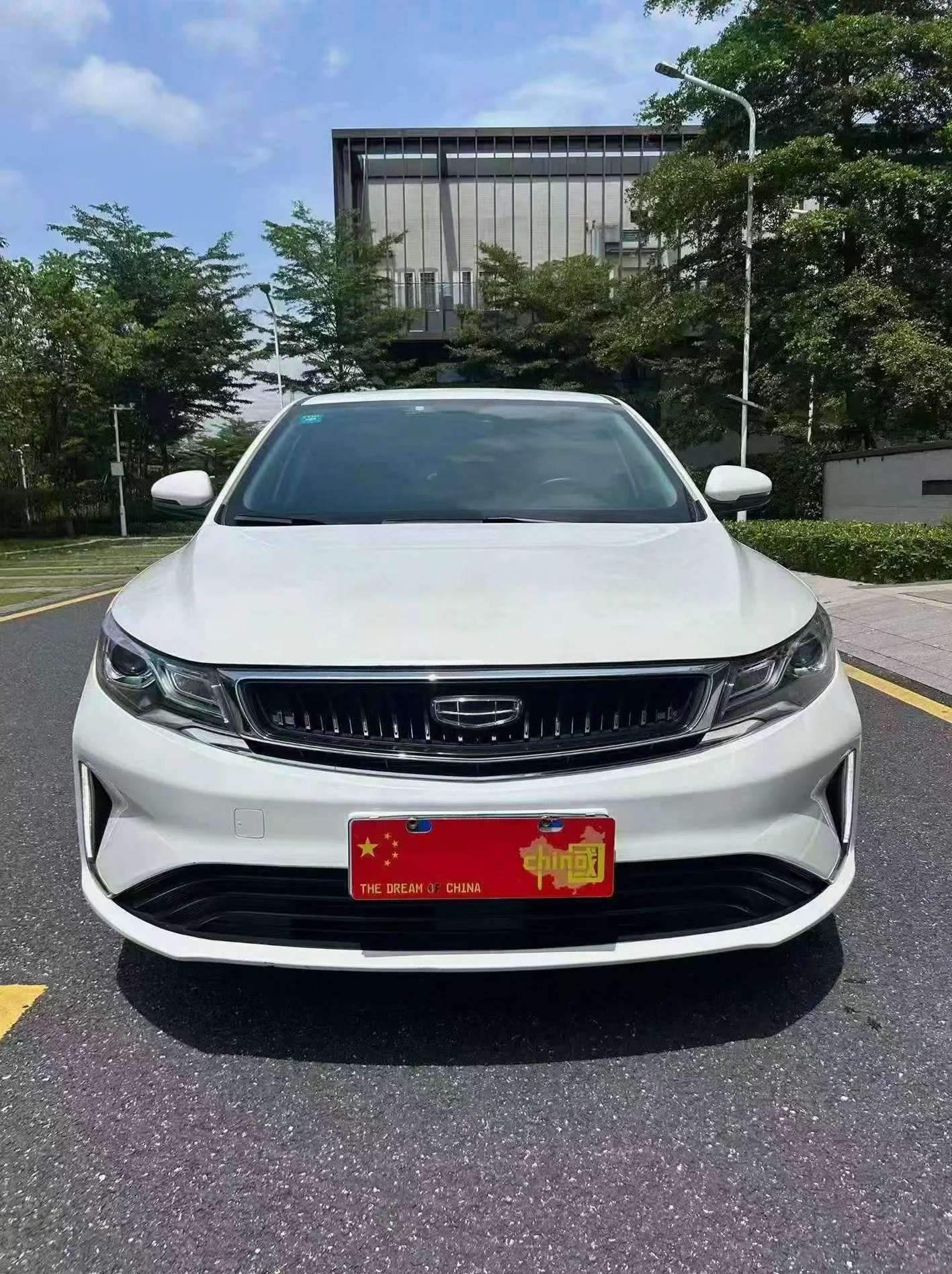 吉利帝豪 正面外观二