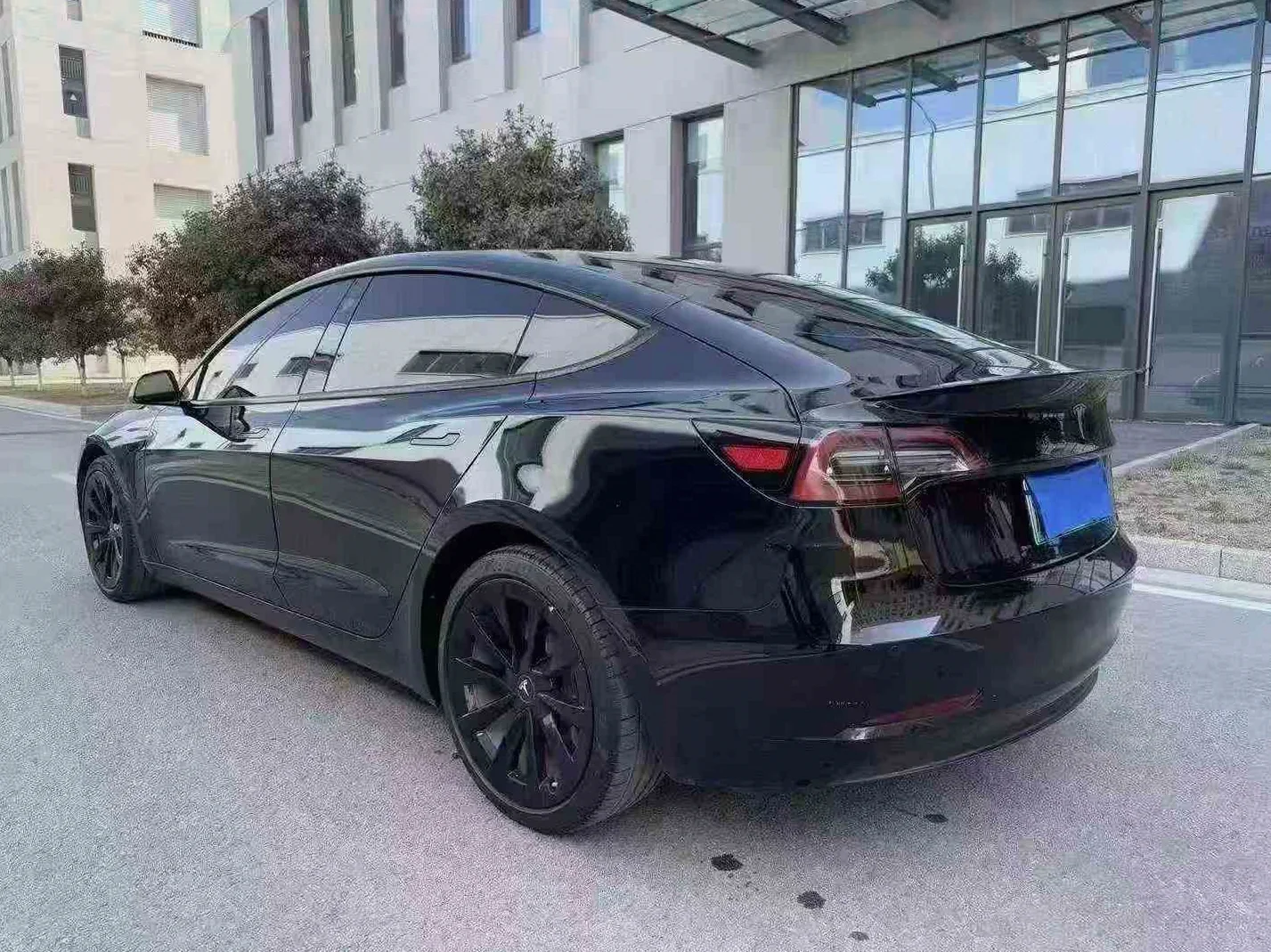 特斯拉MODEL 后面外观二