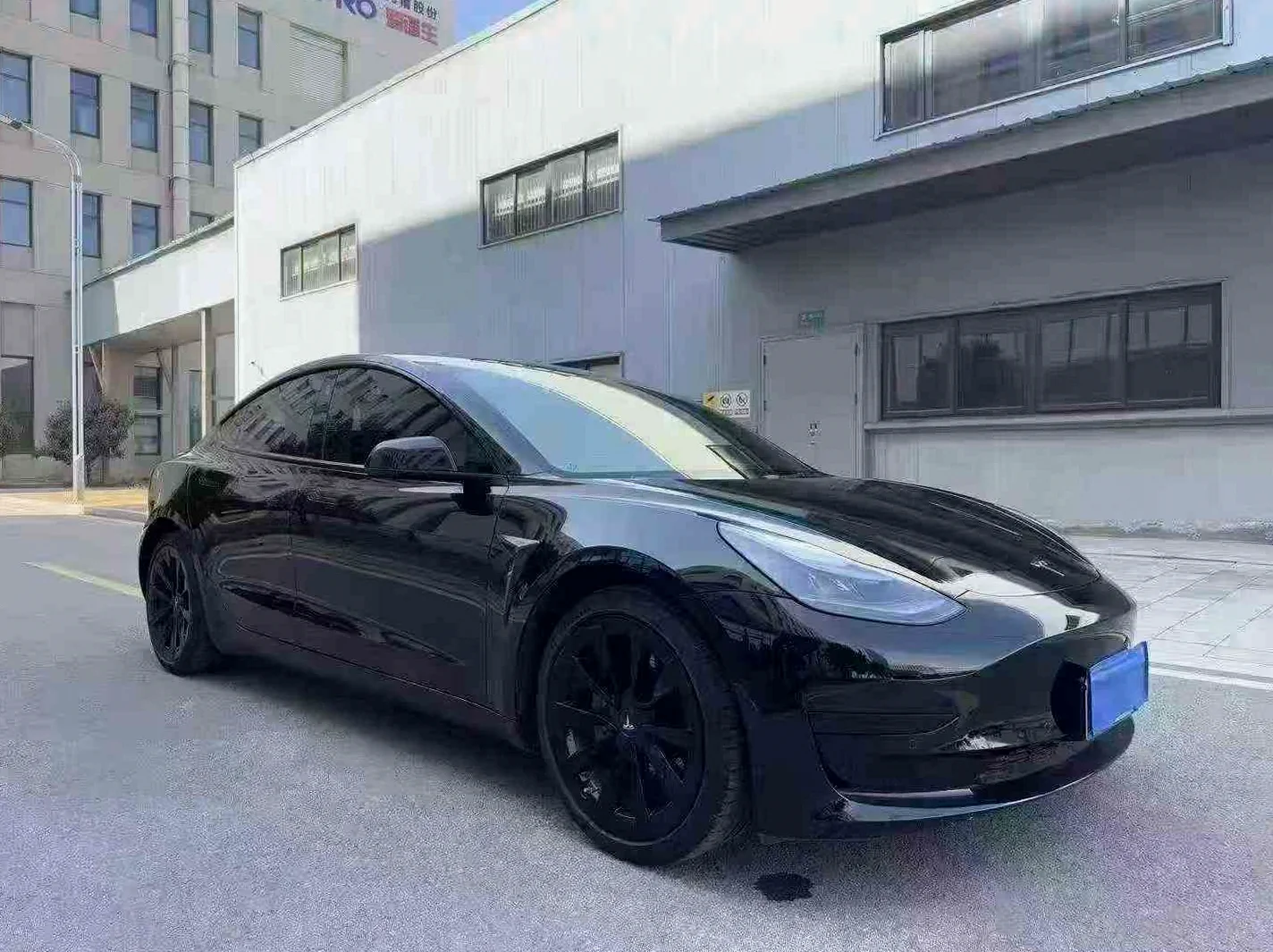 特斯拉MODEL 正面外观二