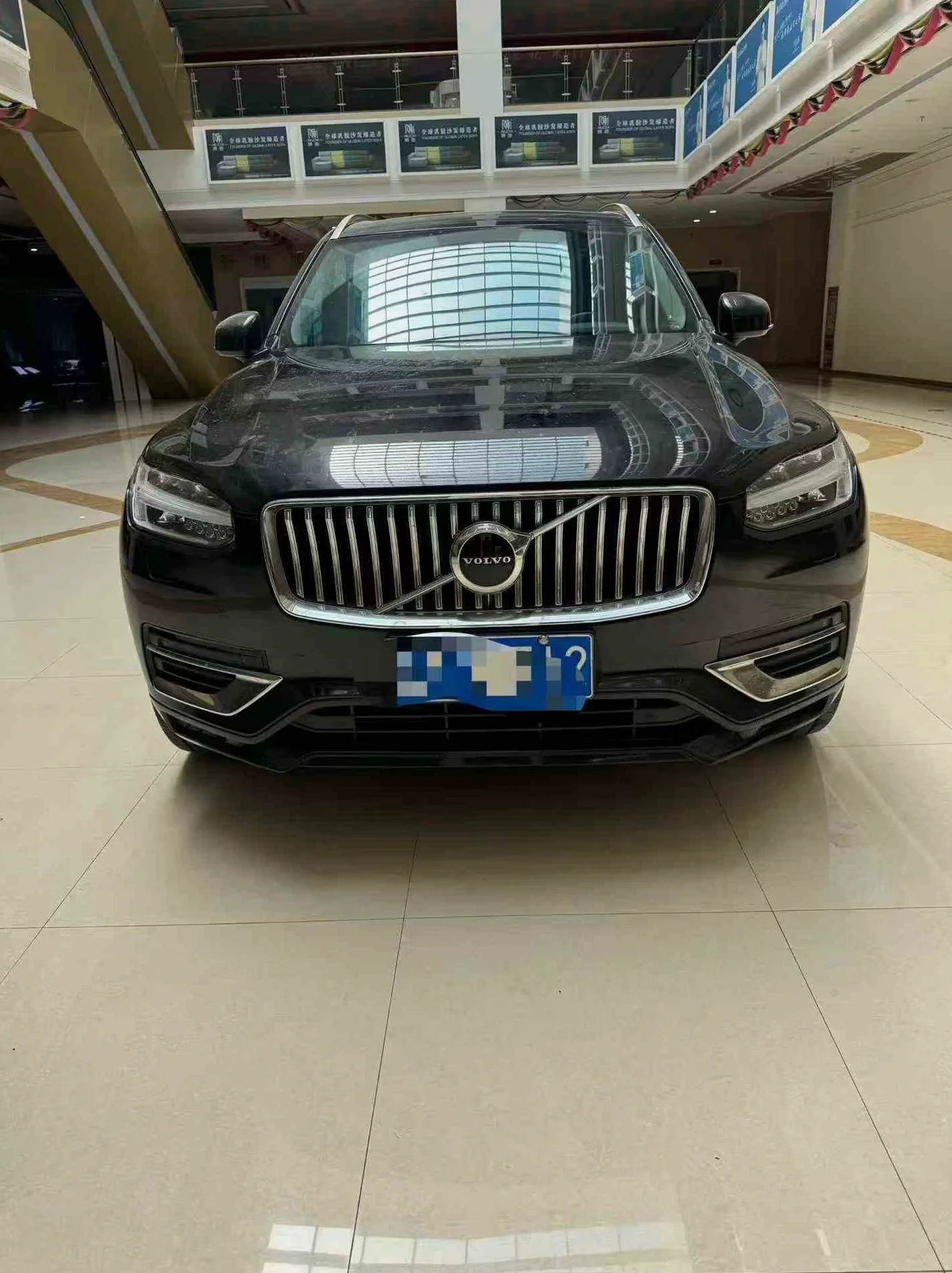 沃尔沃XC90 正面外观二