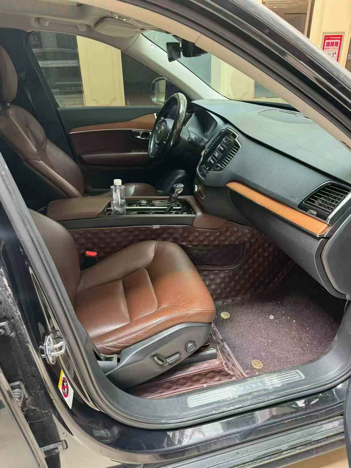 沃尔沃XC90 后面外观三