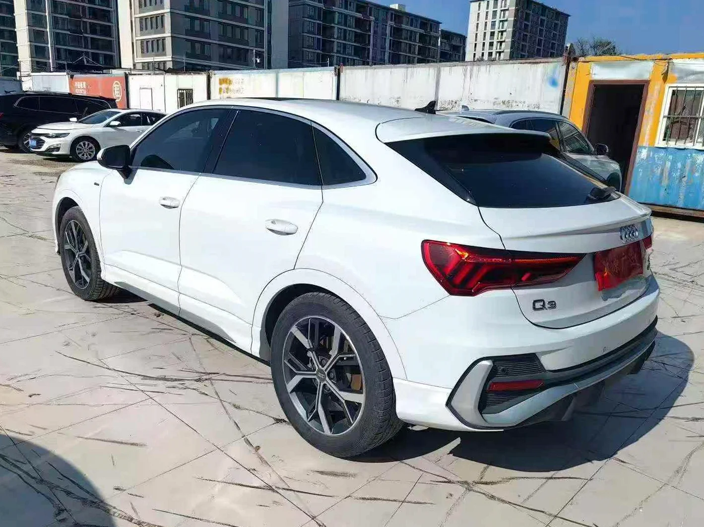奥迪Q3 后面外观二
