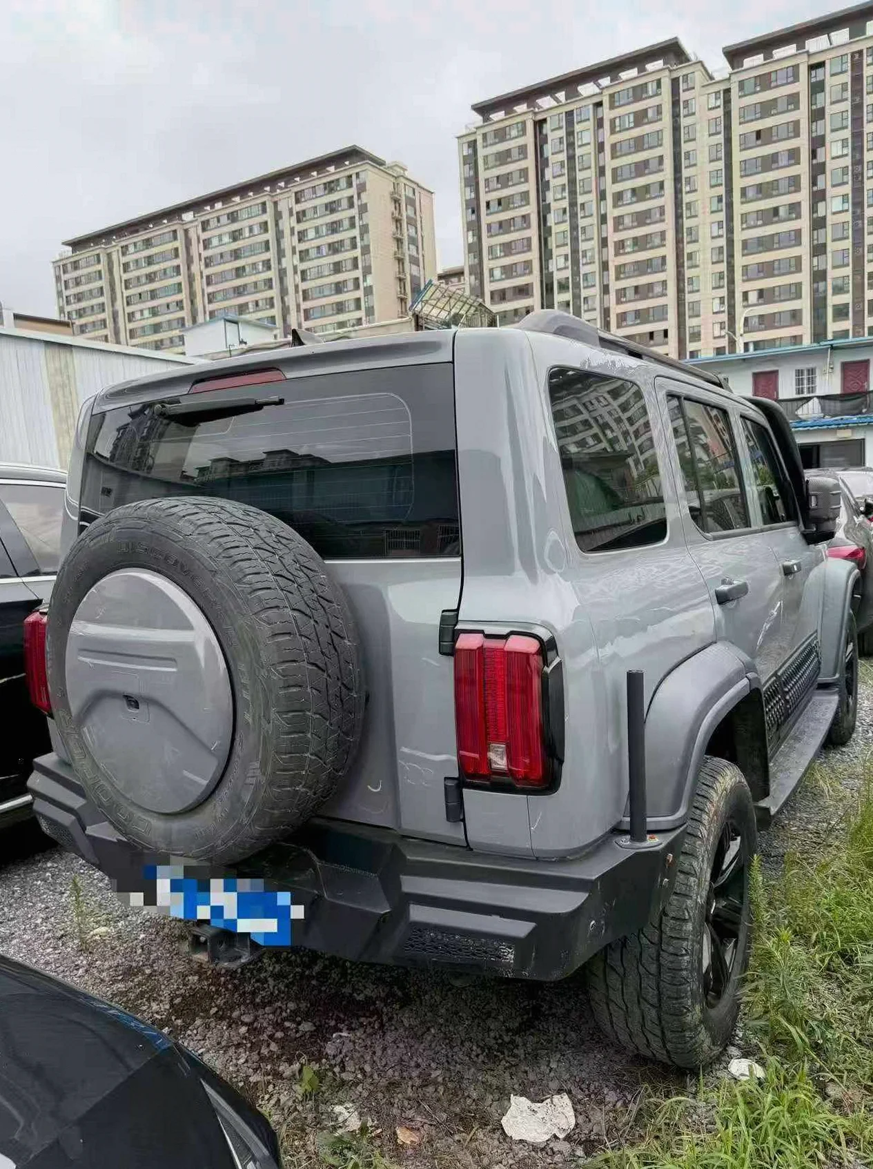 长城汽车300 正面外观三