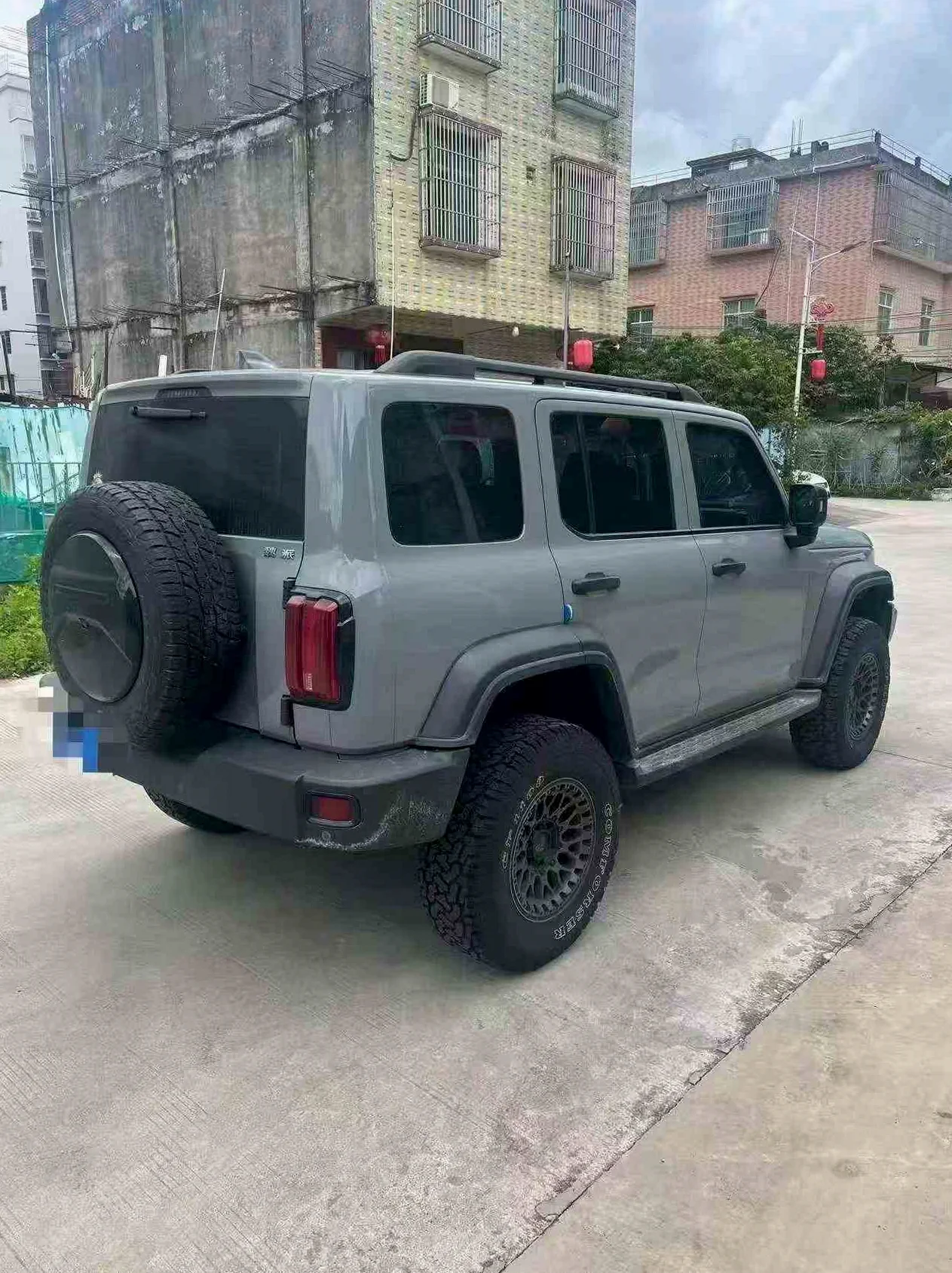 长城汽车300 后面外观三