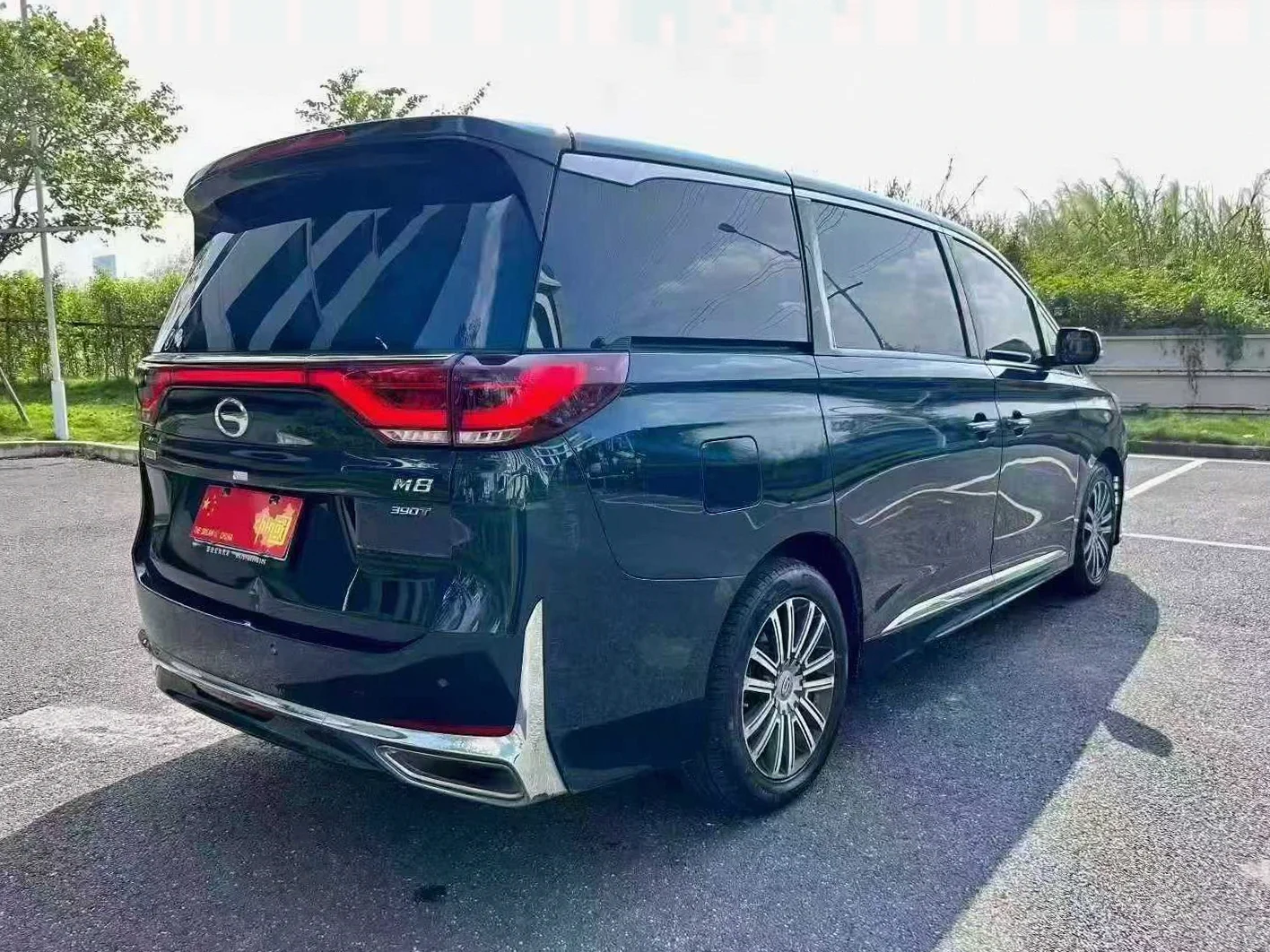 传祺M8 驾驶室