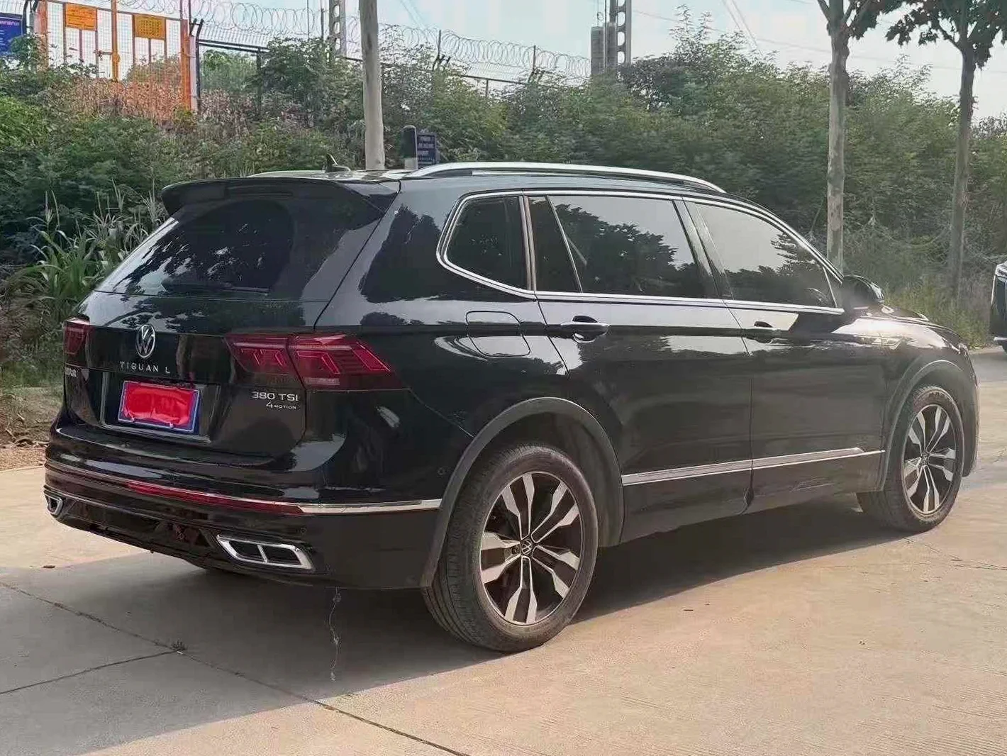 大众途观 后面外观二