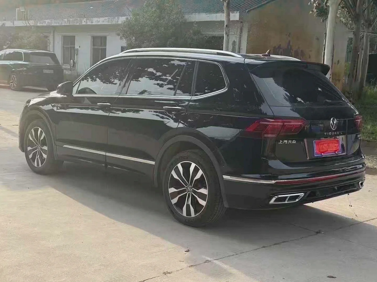 大众途观 后面外观一