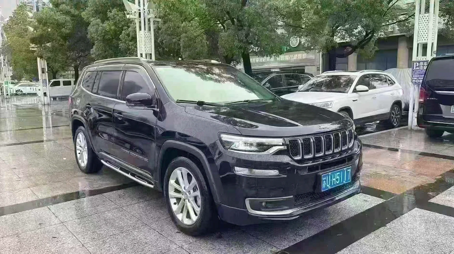 Jeep指挥官 正面外观三