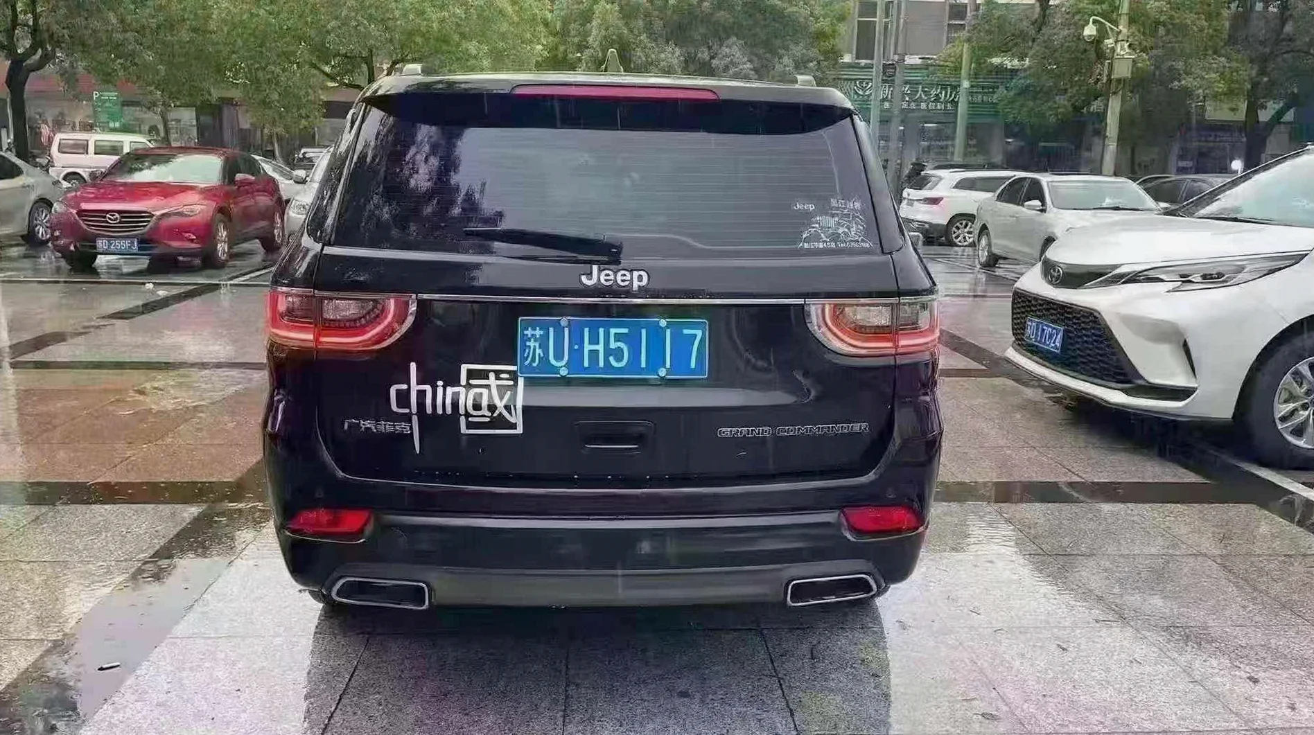 Jeep指挥官 后面外观一