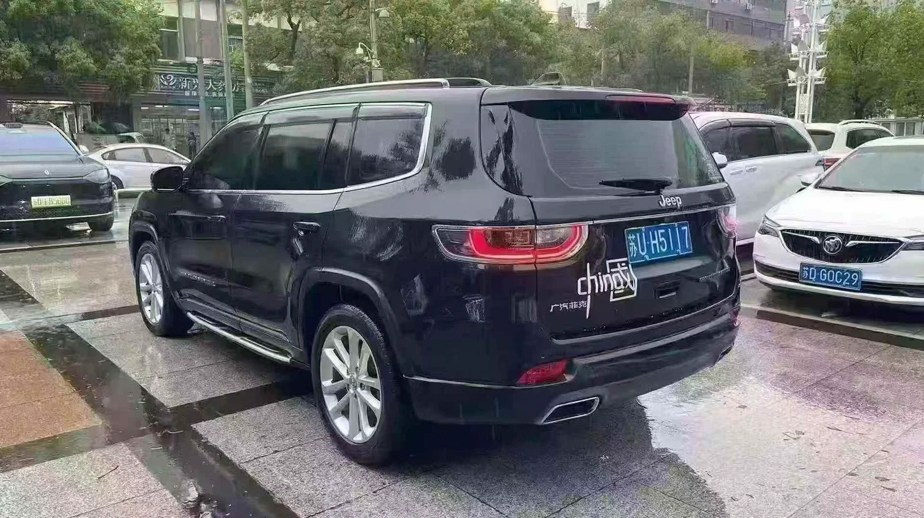 Jeep指挥官 内饰后排