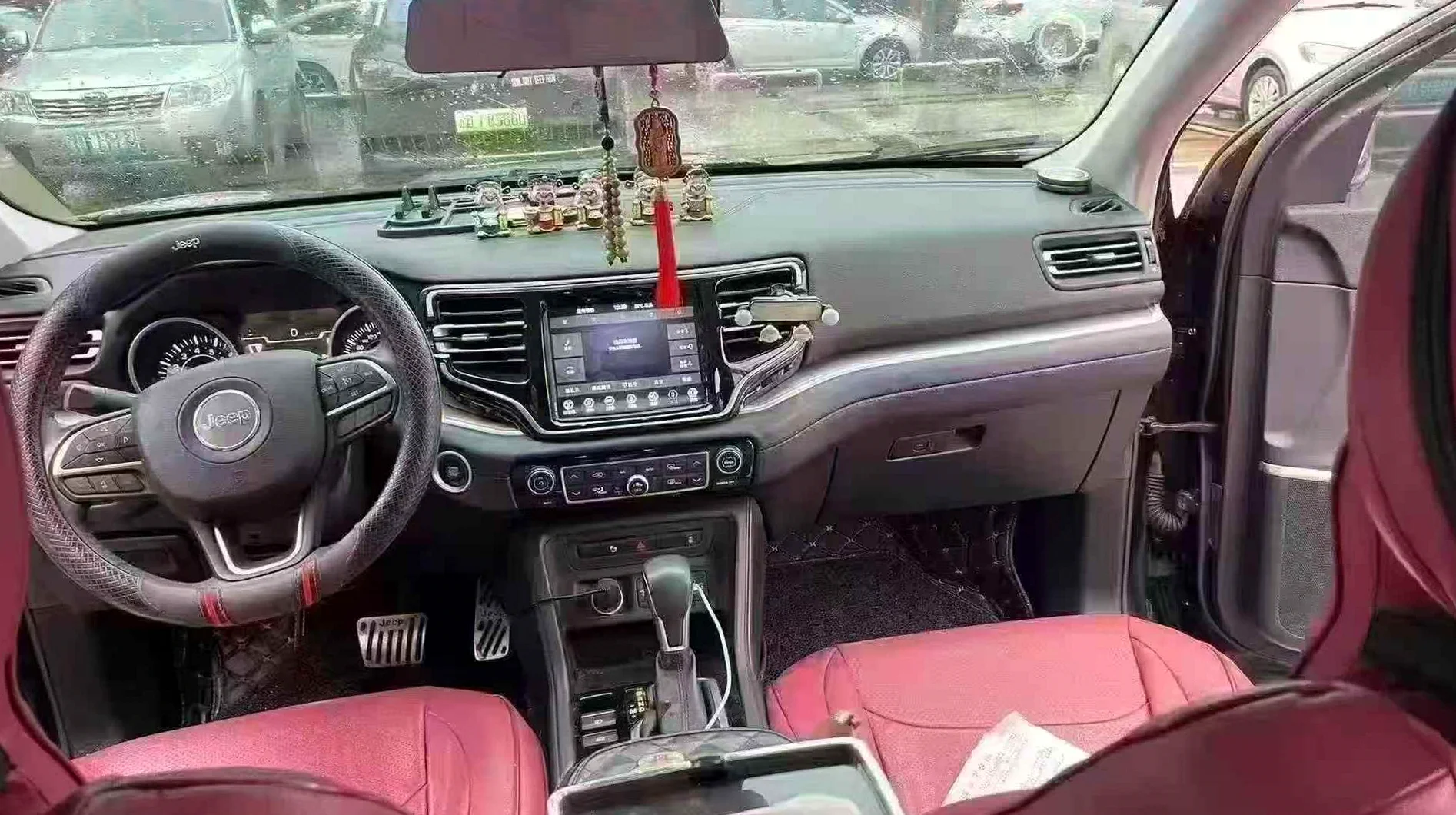 Jeep指挥官 后面外观三