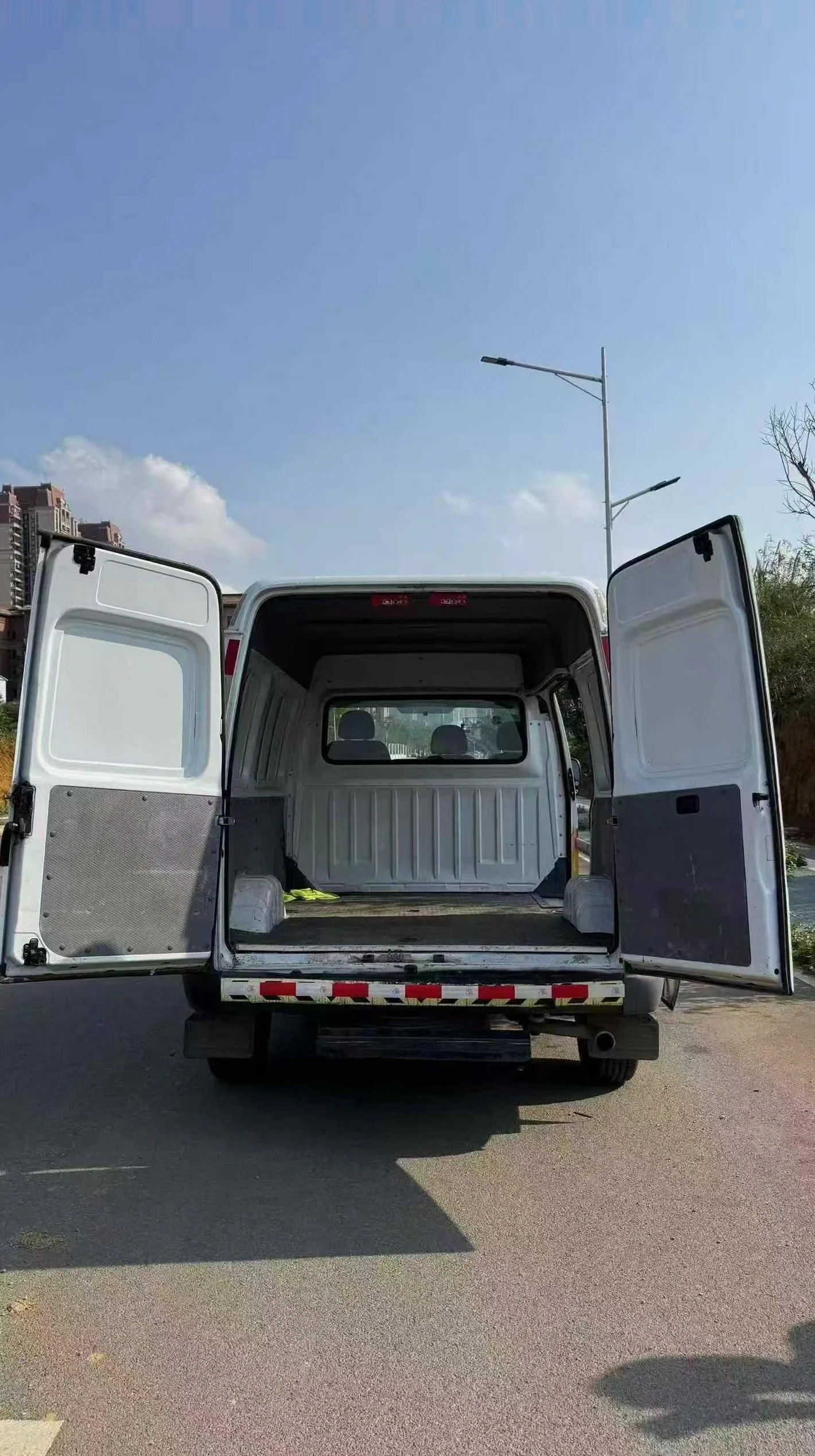 江铃特顺 驾驶室
