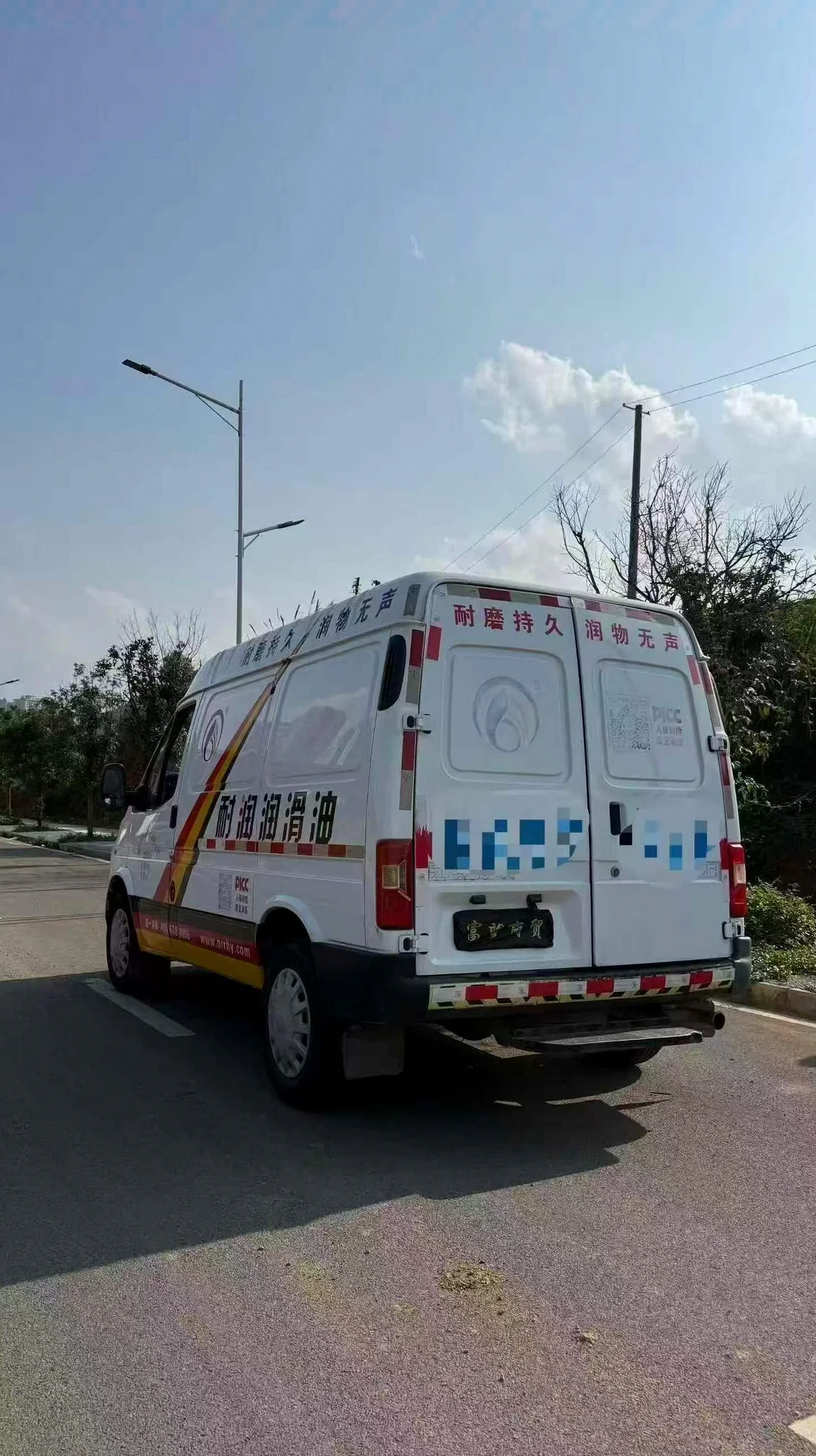 江铃特顺 后面外观三