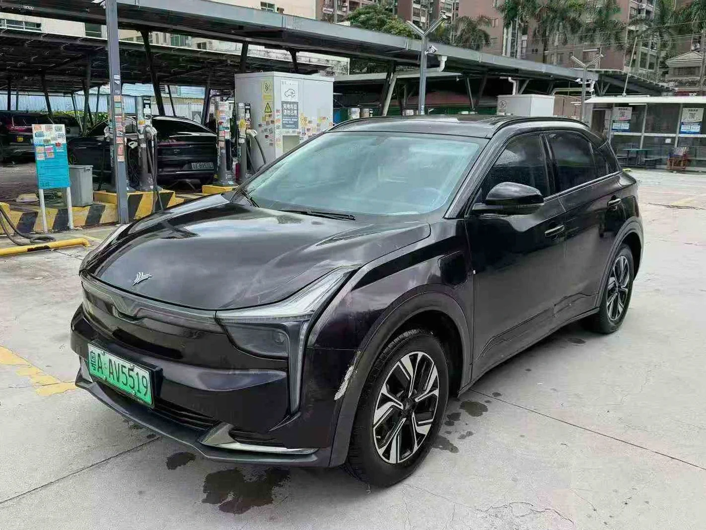 22年哪吒U400 纯电SUV