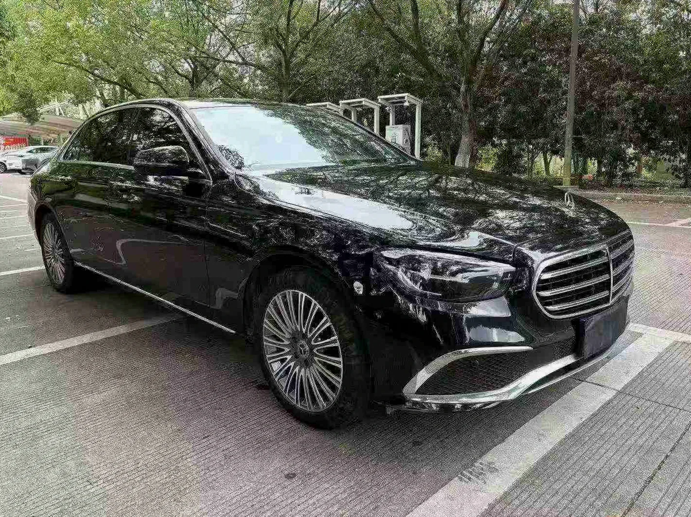 22年奔驰E300L立标高配