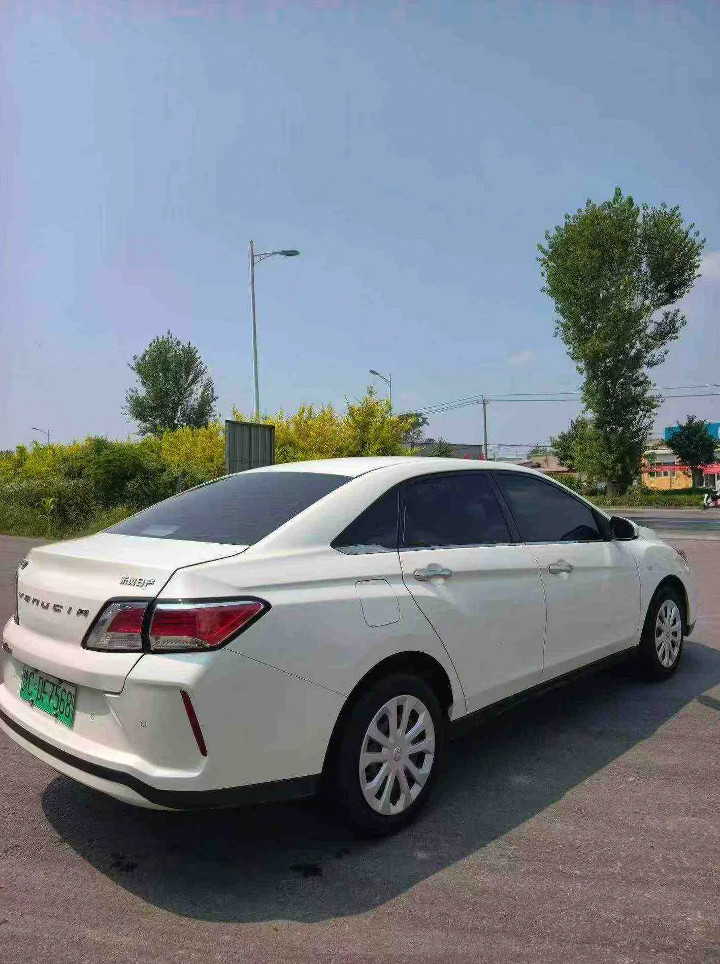 启辰D60 后面外观二