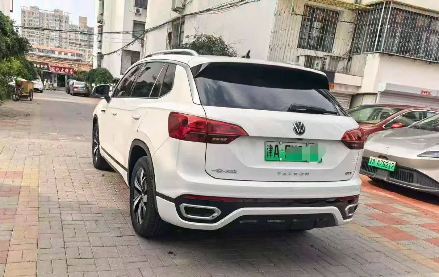 大众探岳 后面外观一