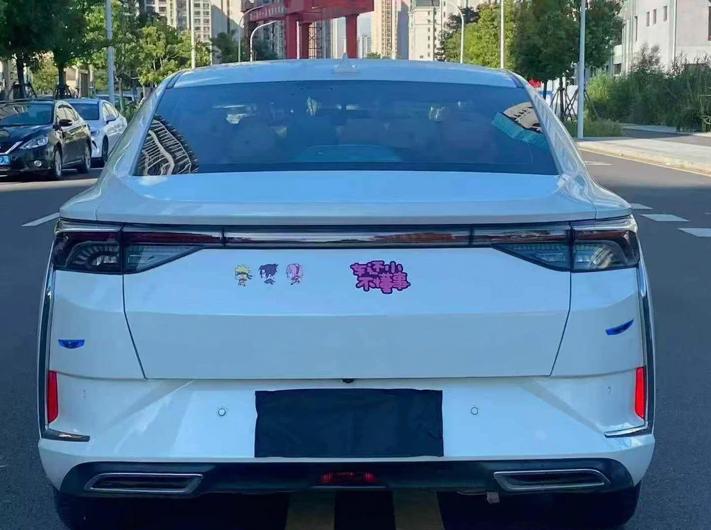 东风奕炫 后面外观二