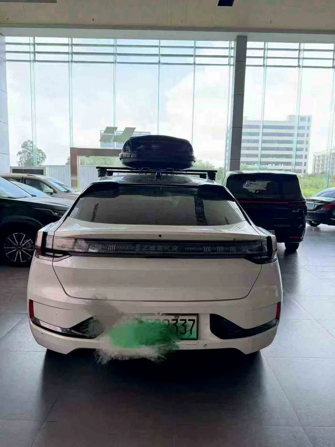 极氪汽车001 后面外观一