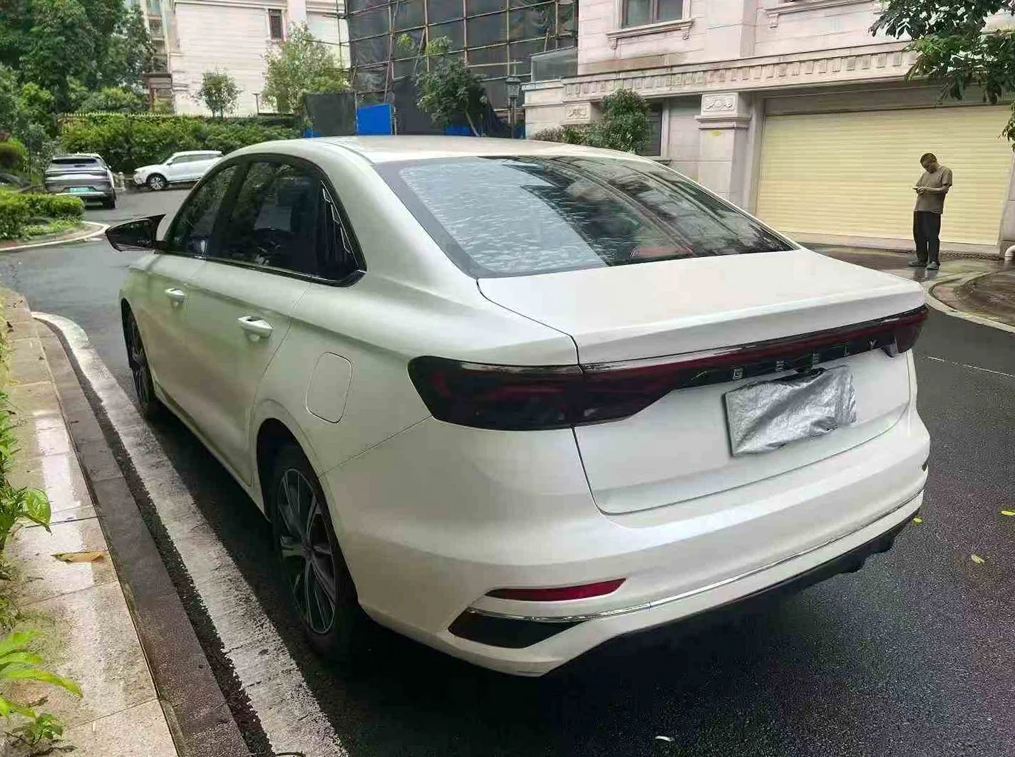 吉利帝豪 内饰前排