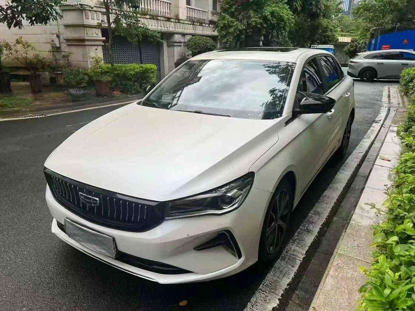 吉利帝豪 正面外观三
