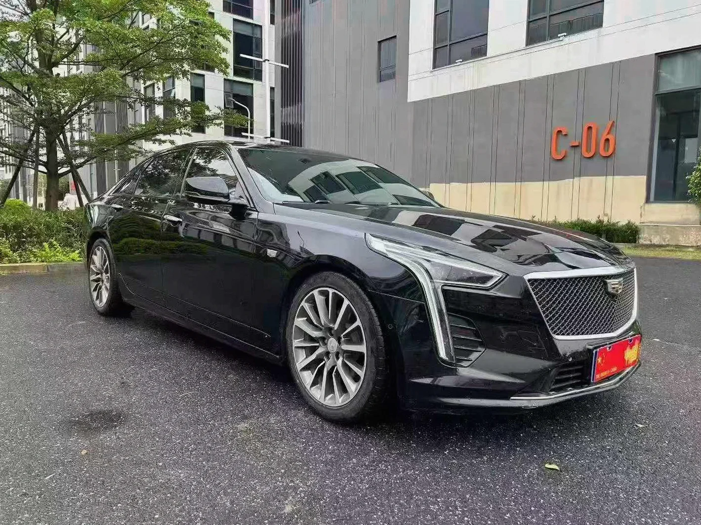 凯迪拉克CT6 正面外观三