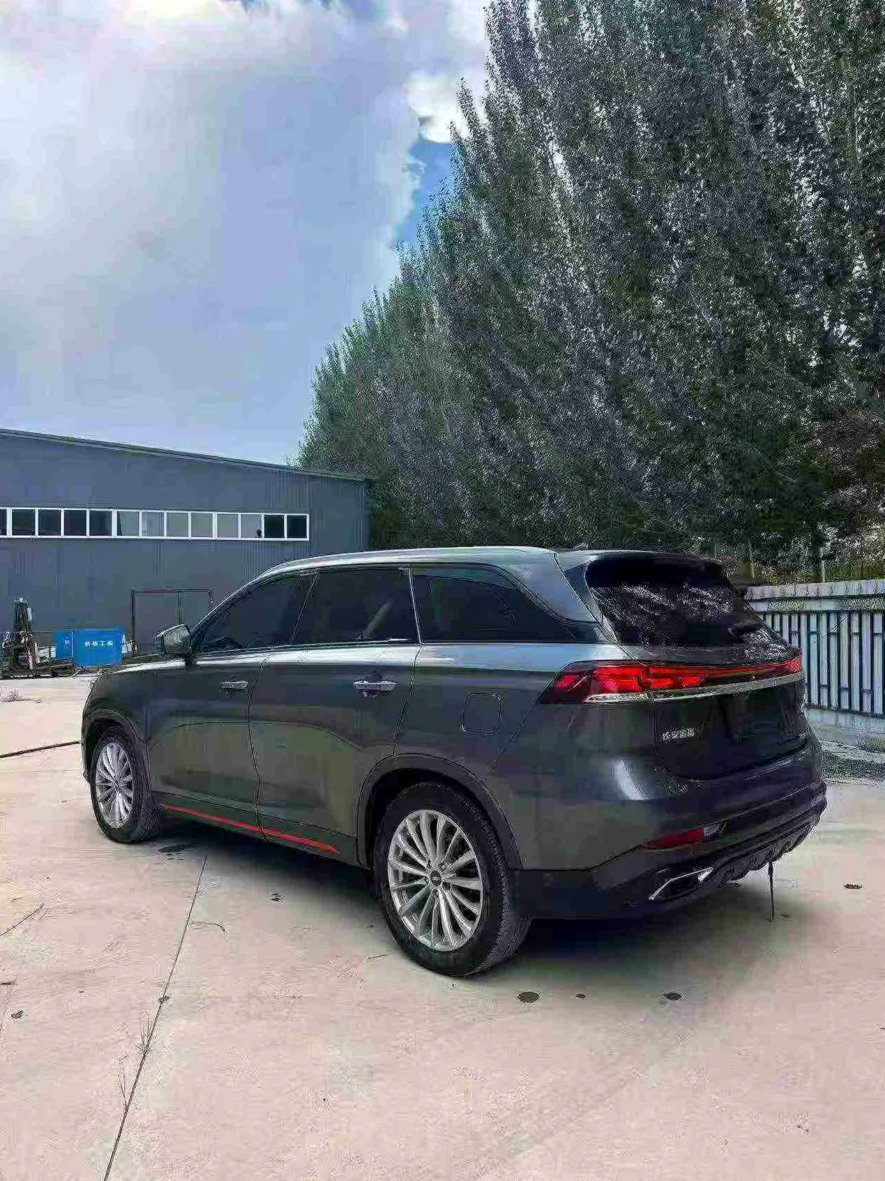 欧尚X7 正面外观二