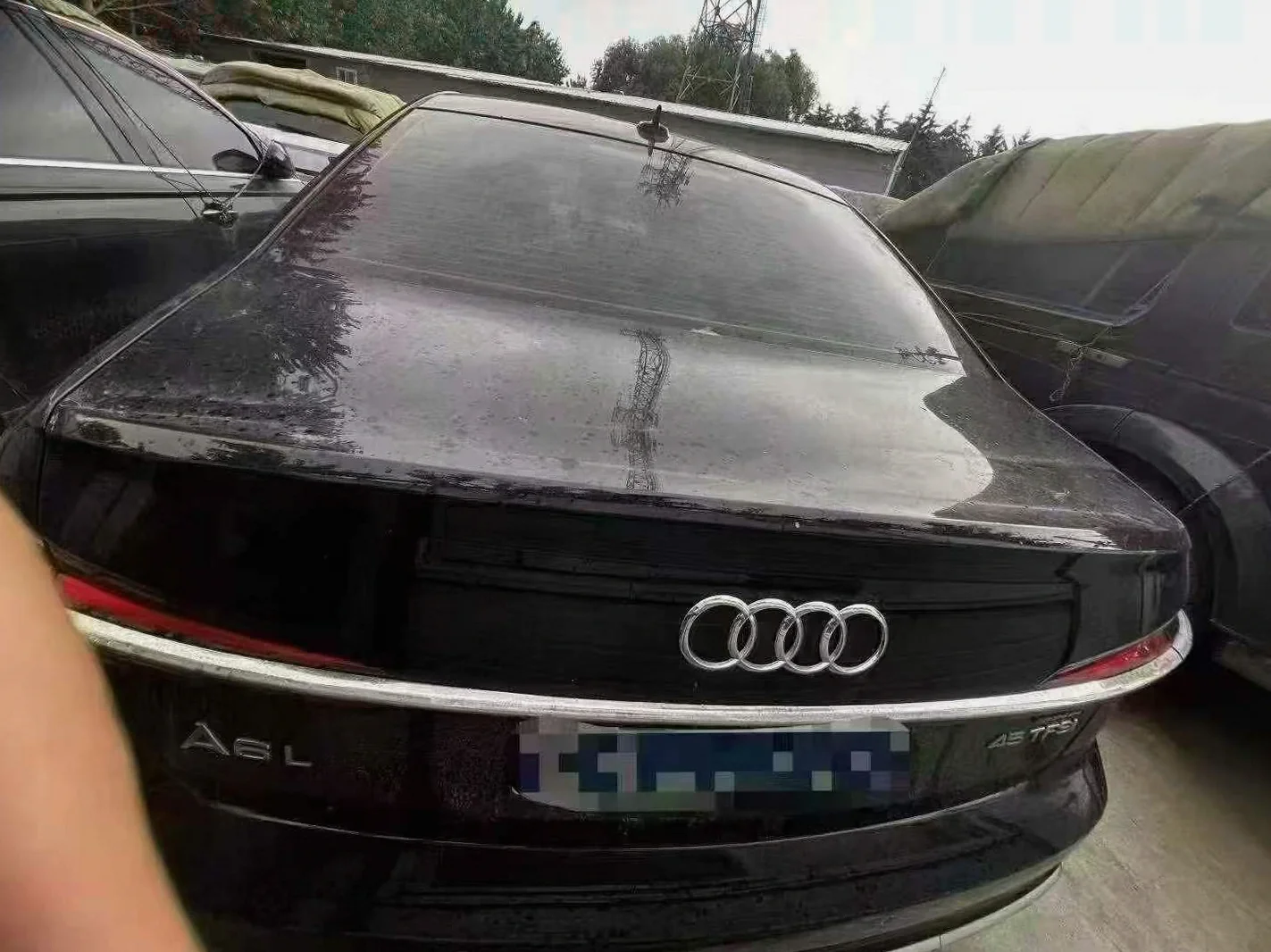 奥迪A6L 后面外观三