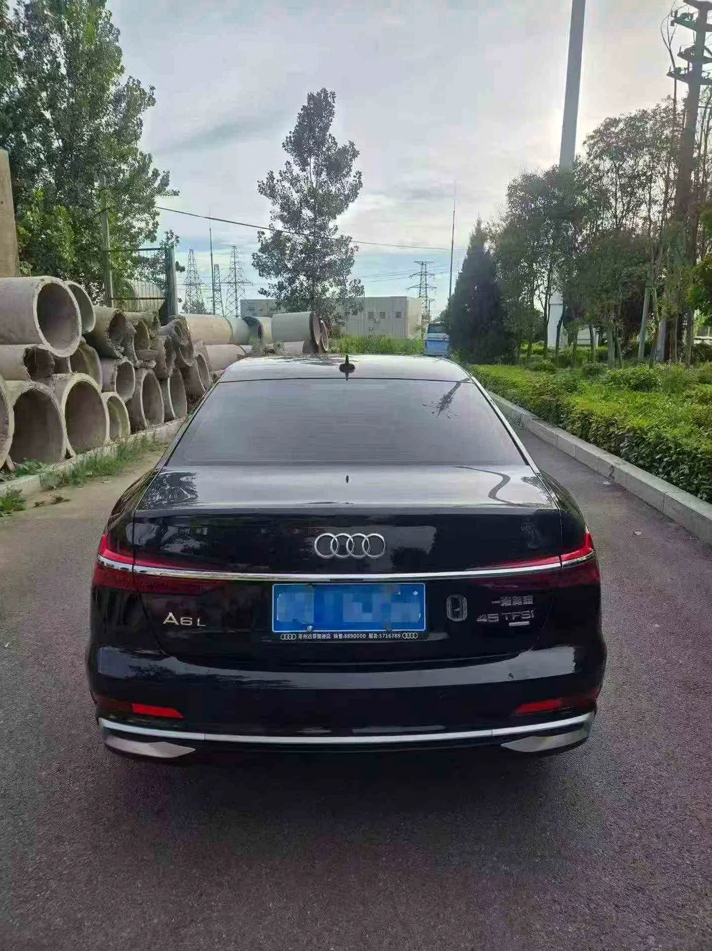 奥迪A6L 后面外观二