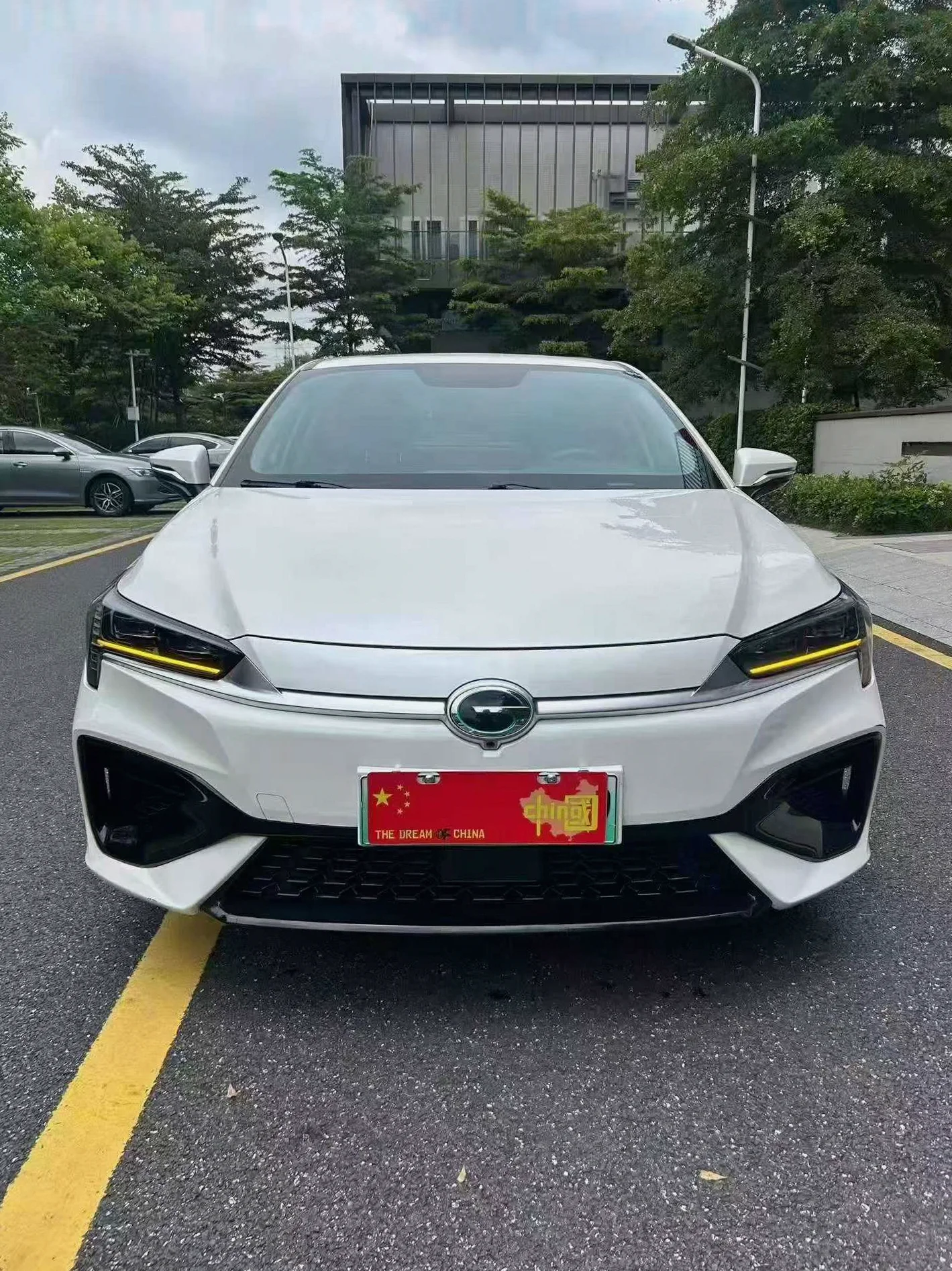 埃安S 正面外观二