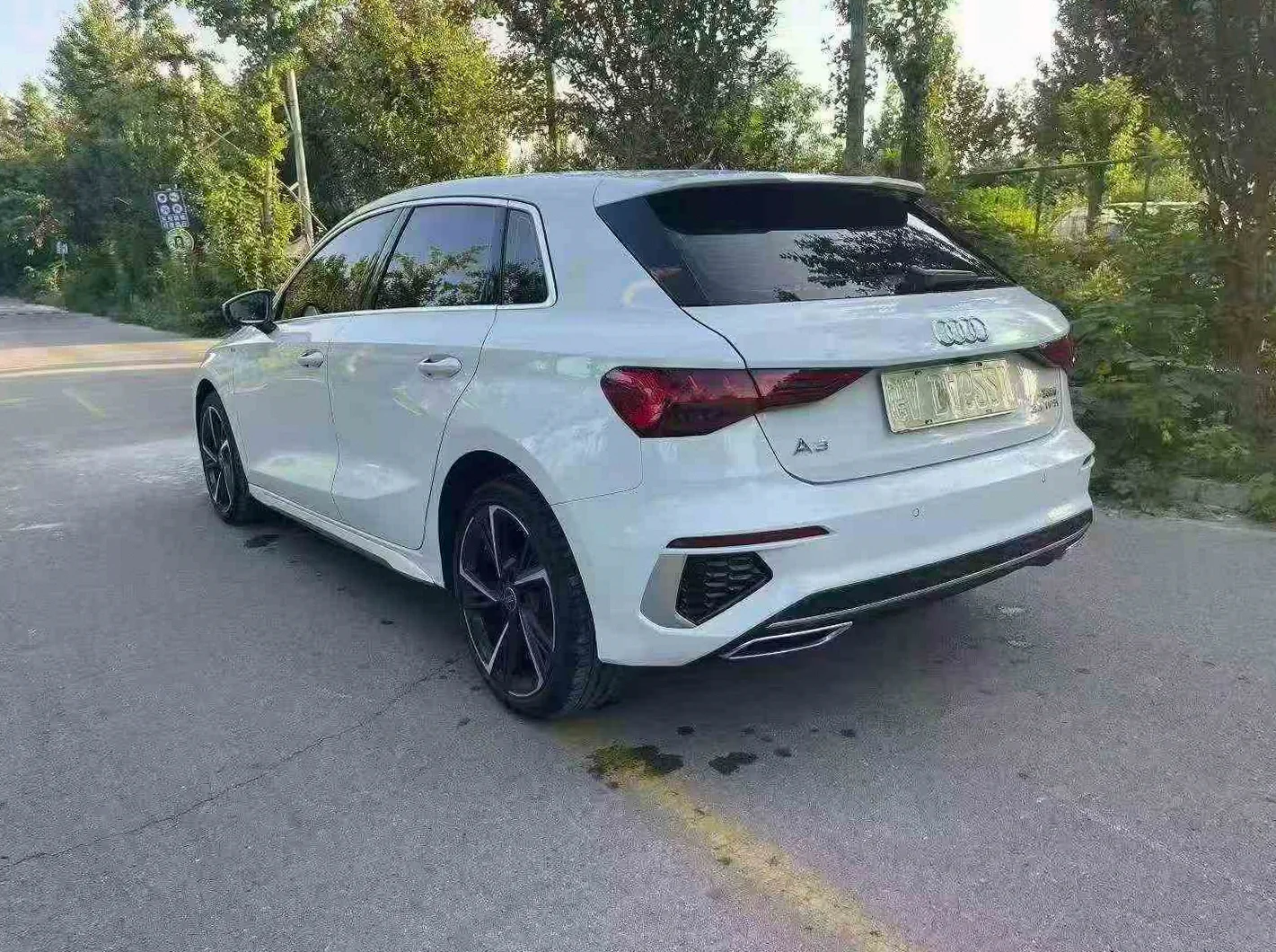 奥迪A3 后面外观二