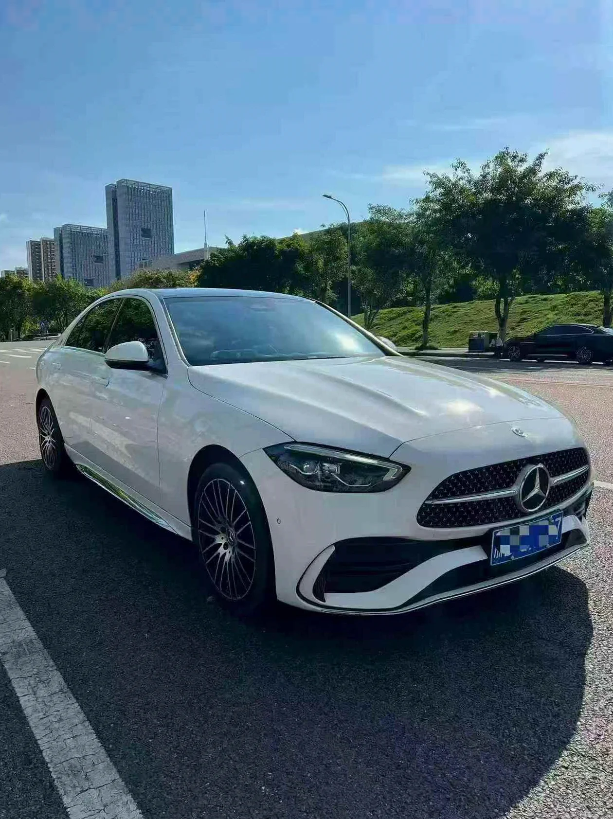 奔驰C 正面外观三