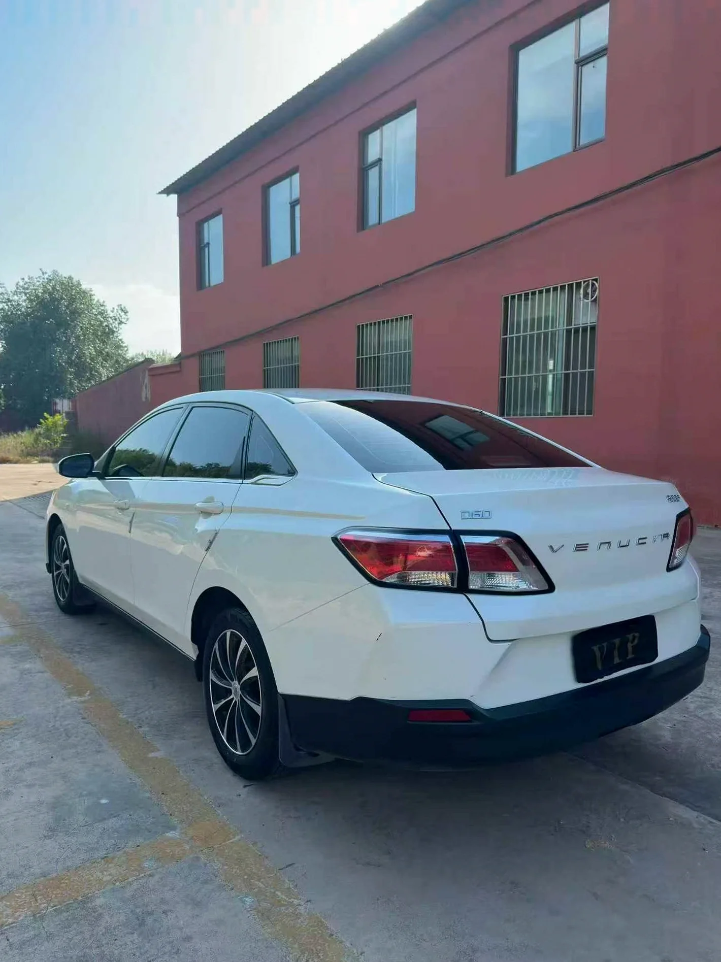启辰D60 后面外观二