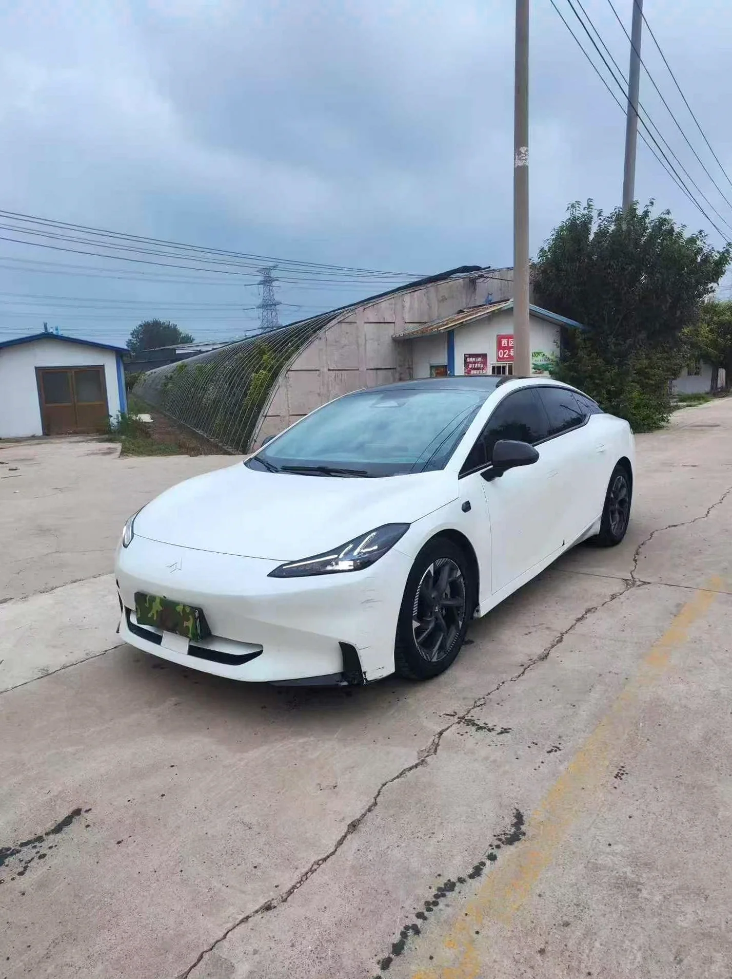 昊铂GT 正面外观二