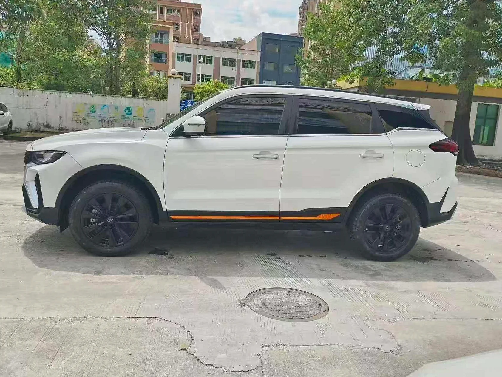 吉利博越 驾驶室